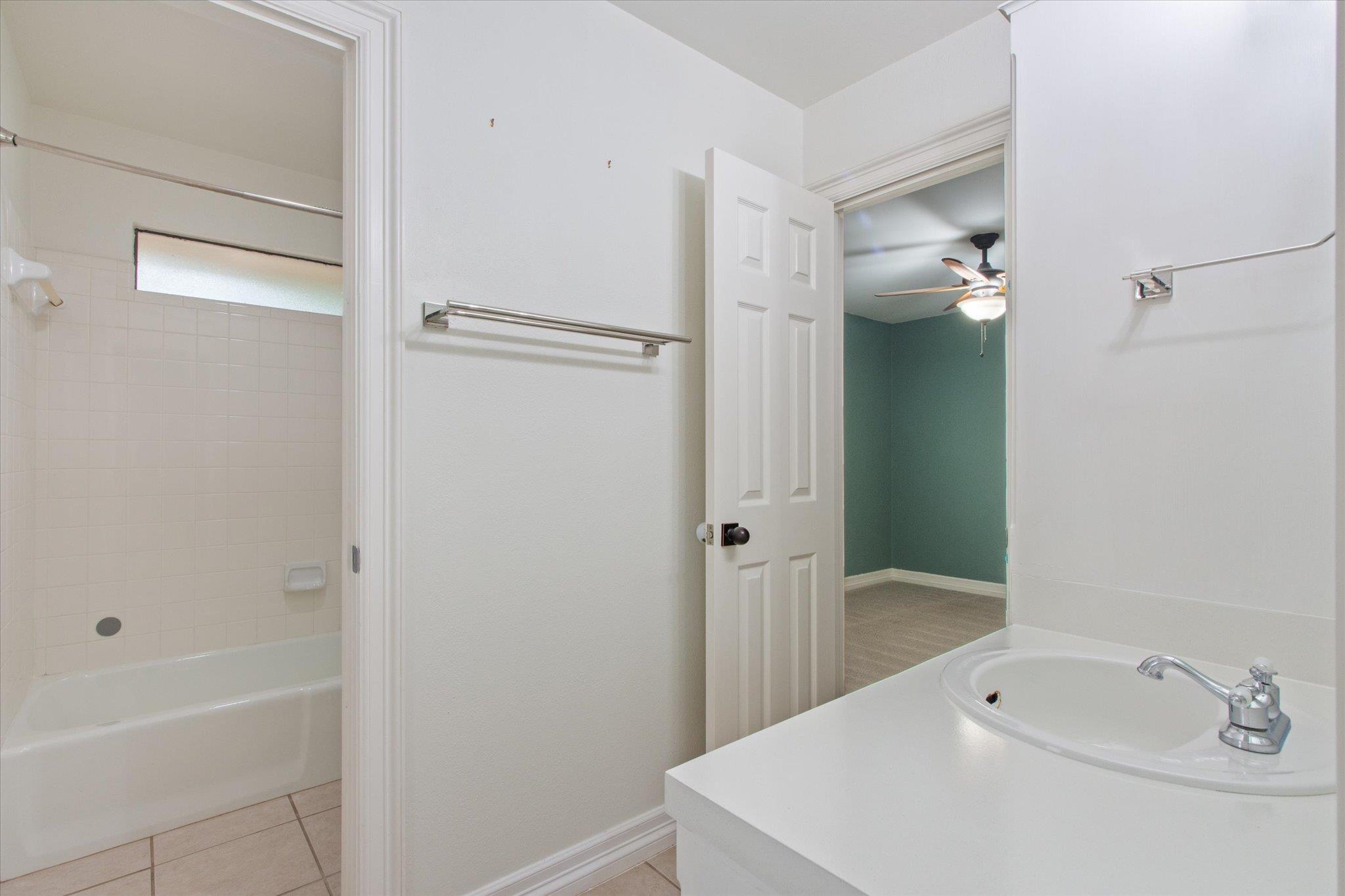 109 White Sands Dr, Lakeway, TX 78734