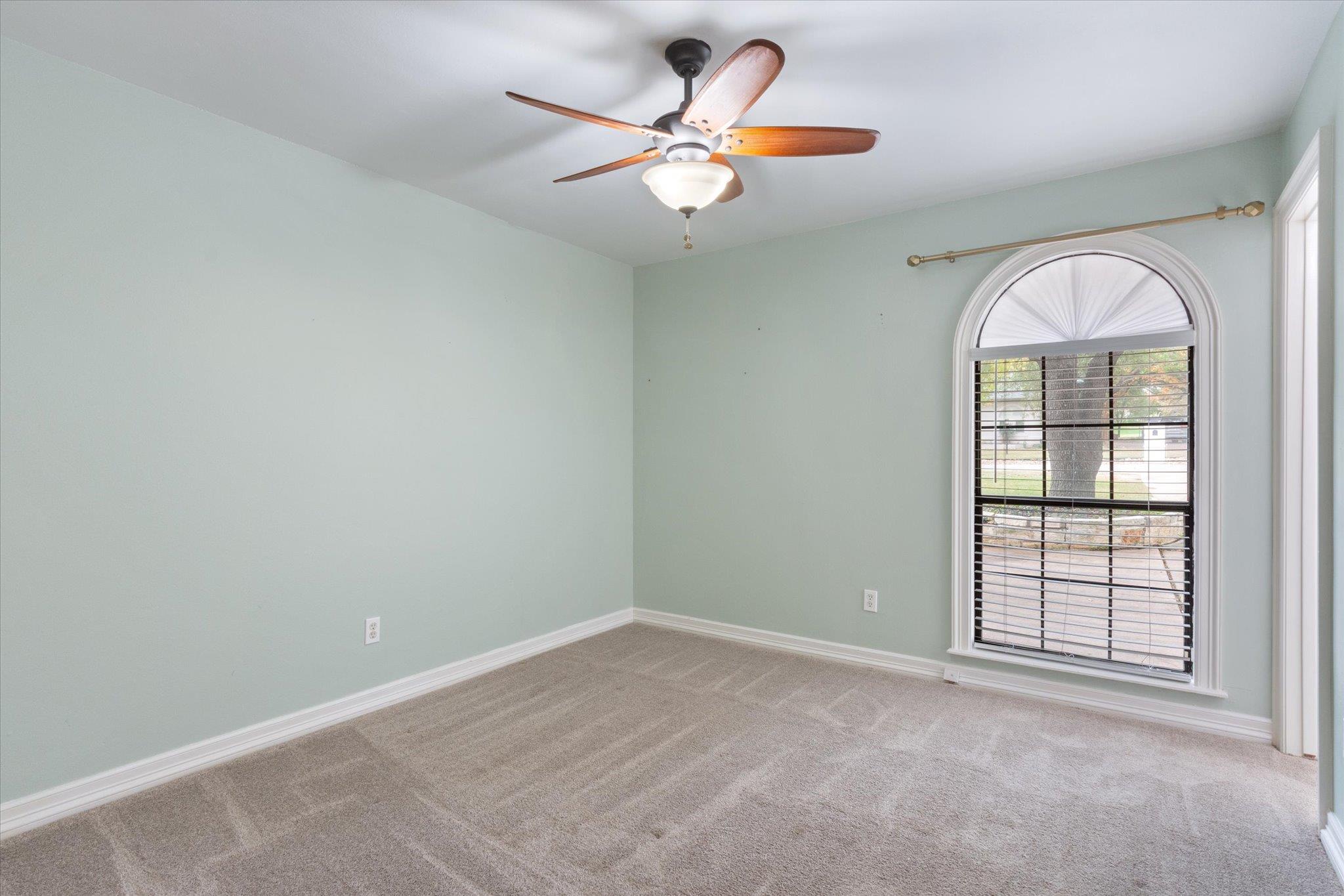 109 White Sands Dr, Lakeway, TX 78734