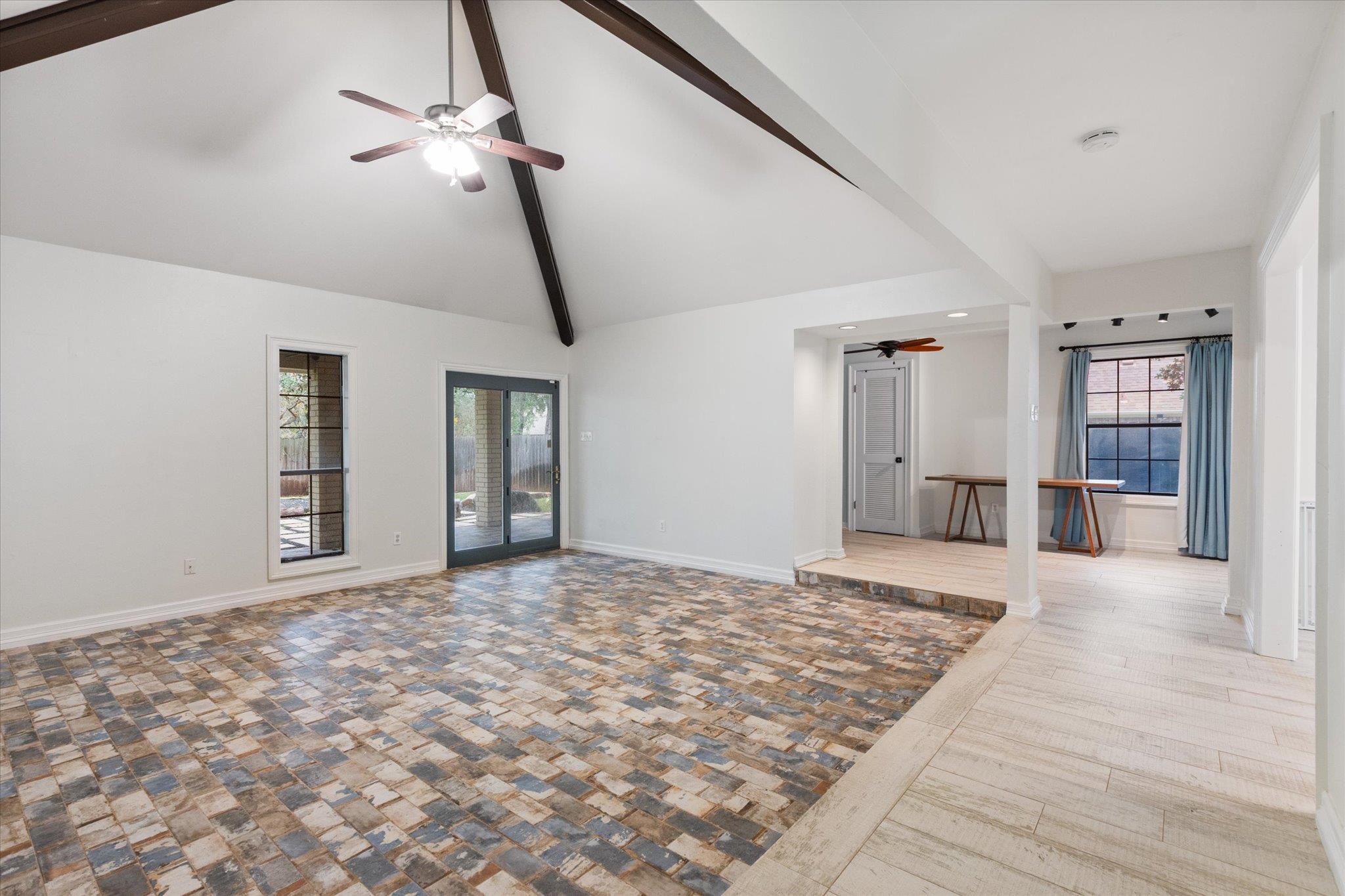 109 White Sands Dr, Lakeway, TX 78734