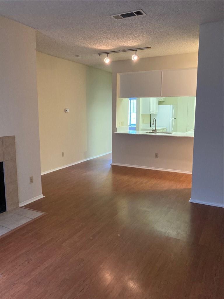 806 W 24th St # 218, Austin, TX 78705