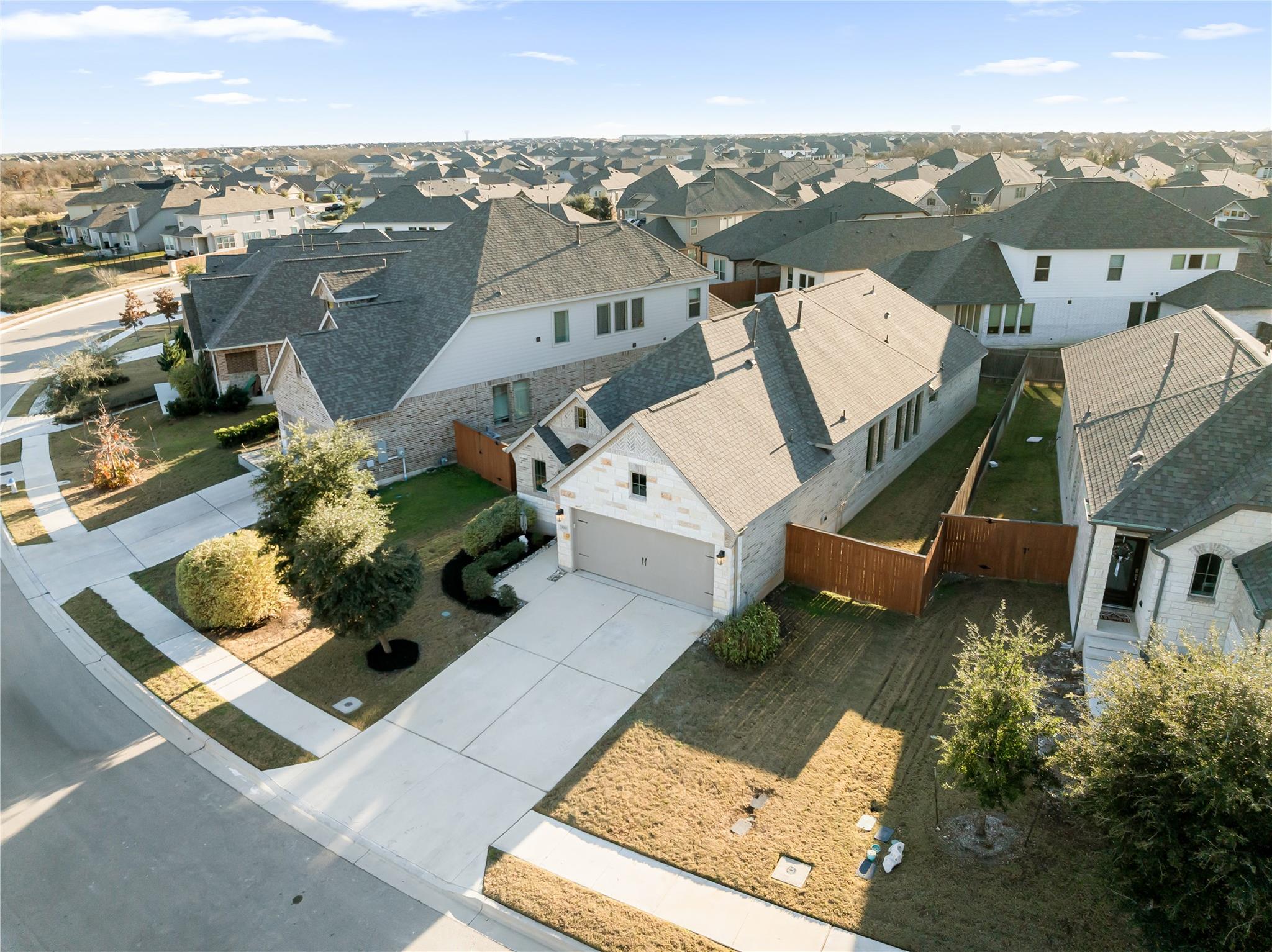 220 Freeman Loop, Liberty Hill, TX 78642