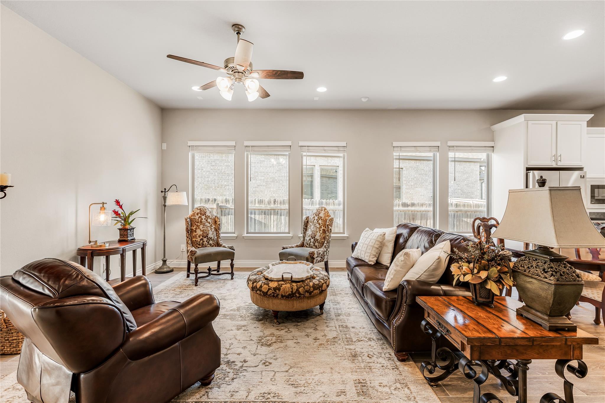 220 Freeman Loop, Liberty Hill, TX 78642