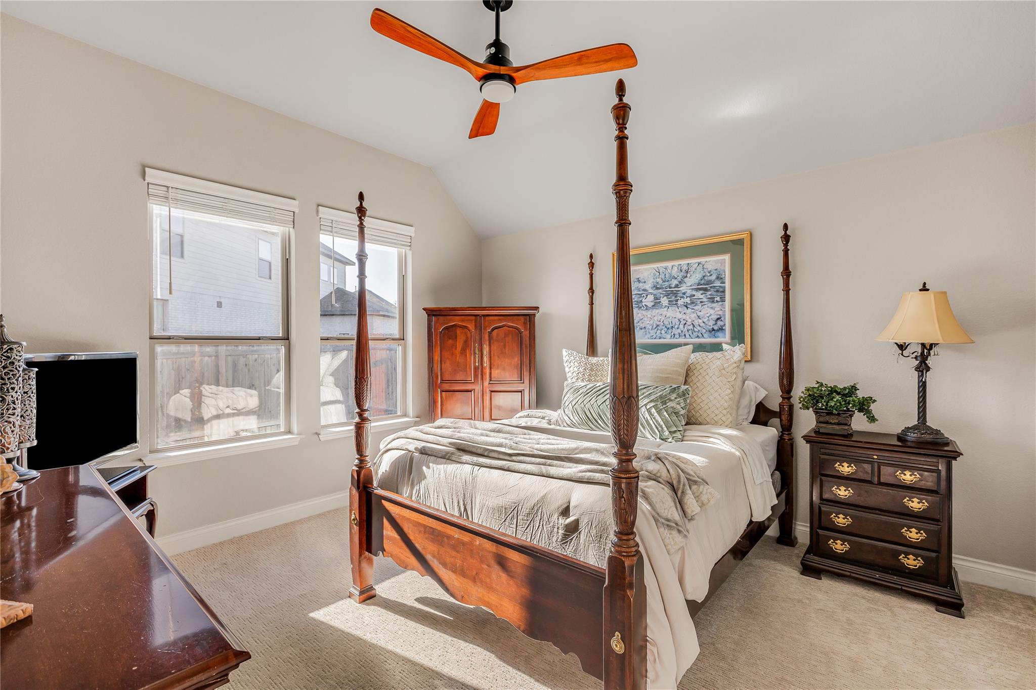 220 Freeman Loop, Liberty Hill, TX 78642