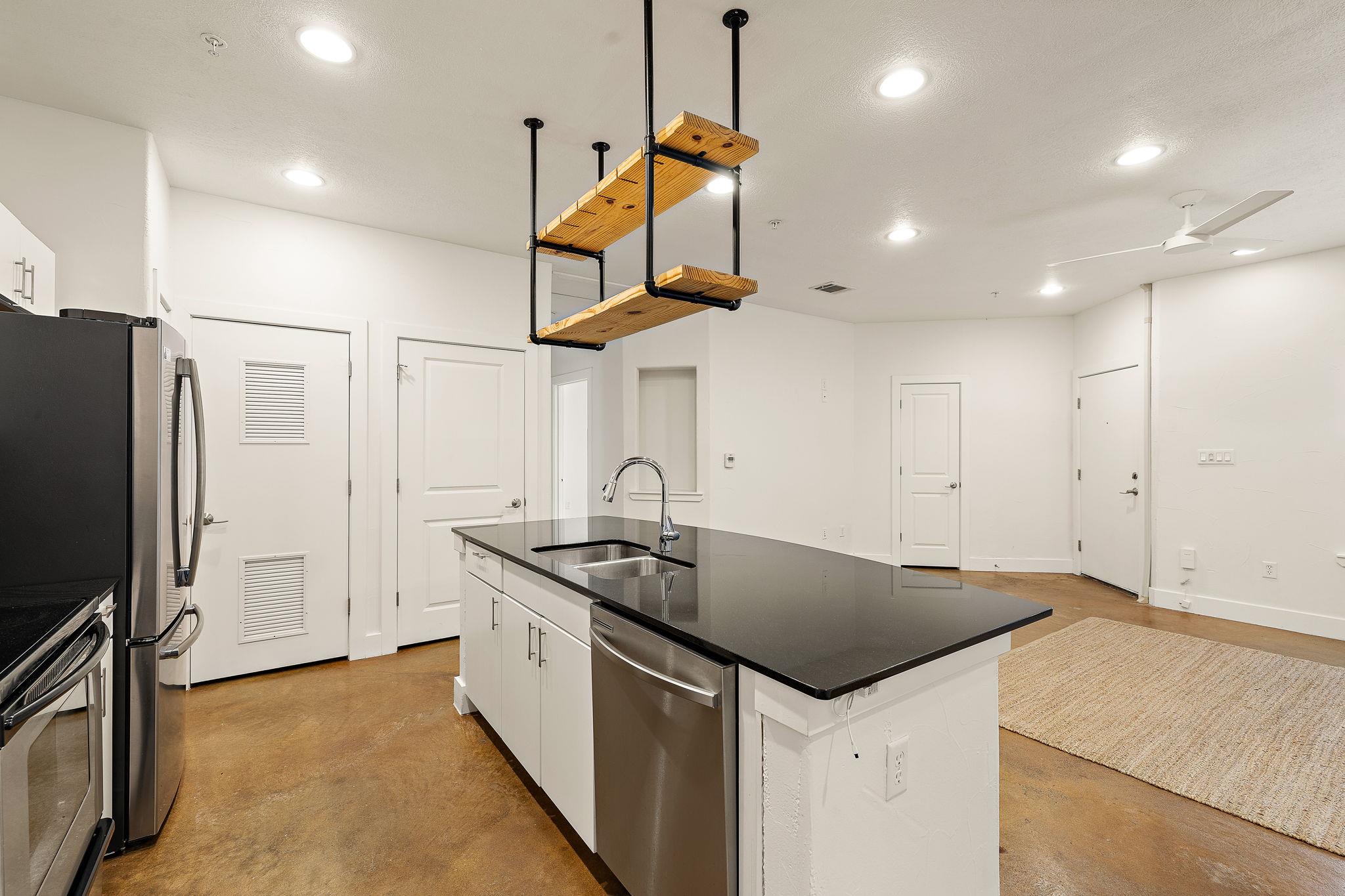 1807 Poquito St # 41, Austin, TX 78702