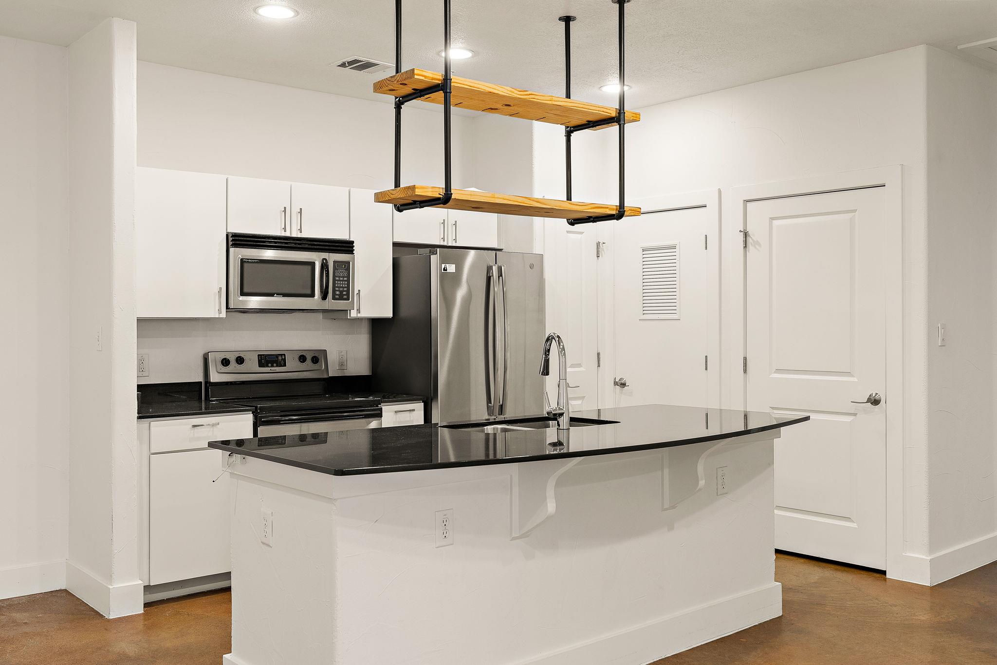 1807 Poquito St # 41, Austin, TX 78702