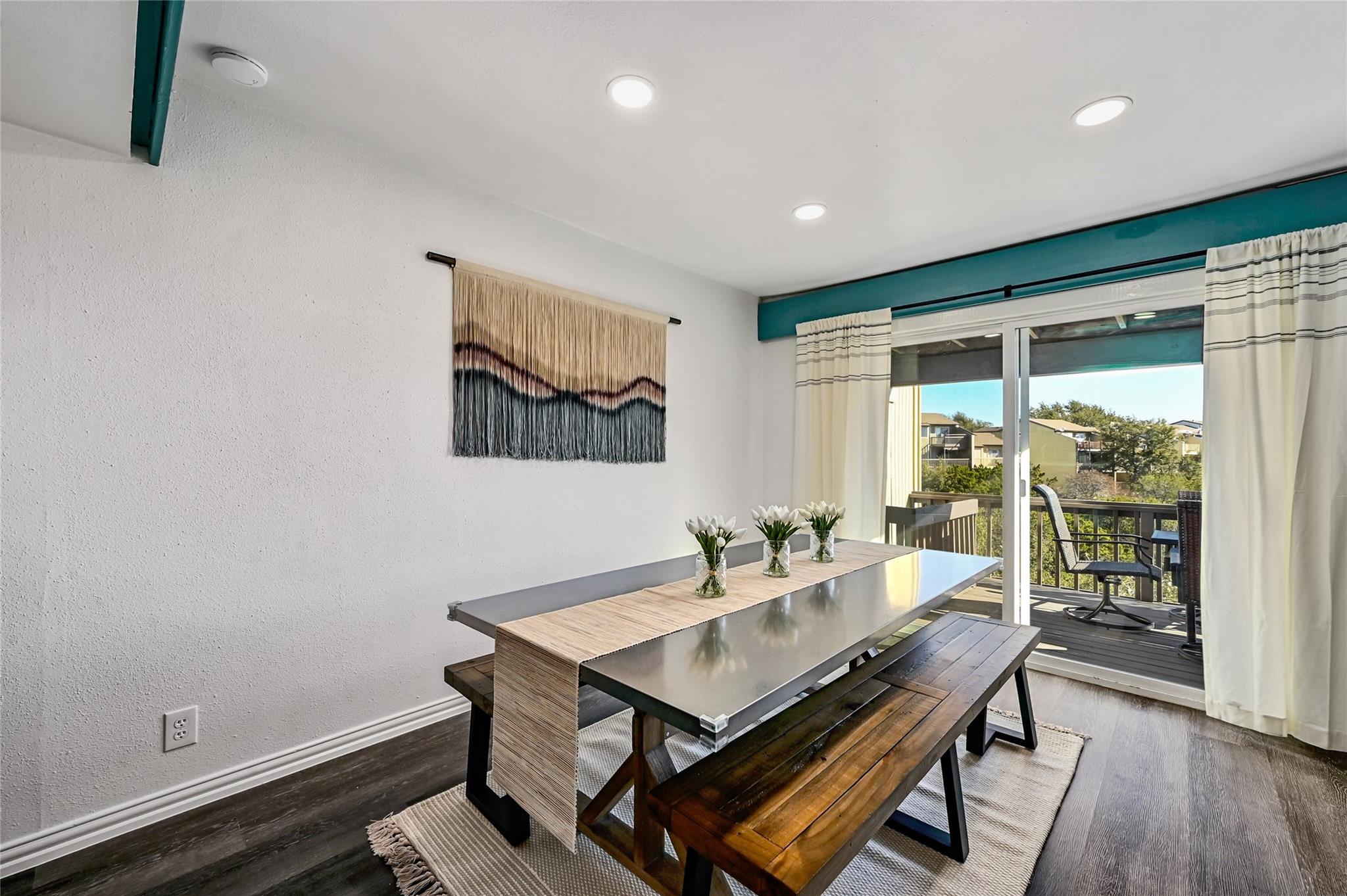 115 Comanche Pt, Point Venture, TX 78645