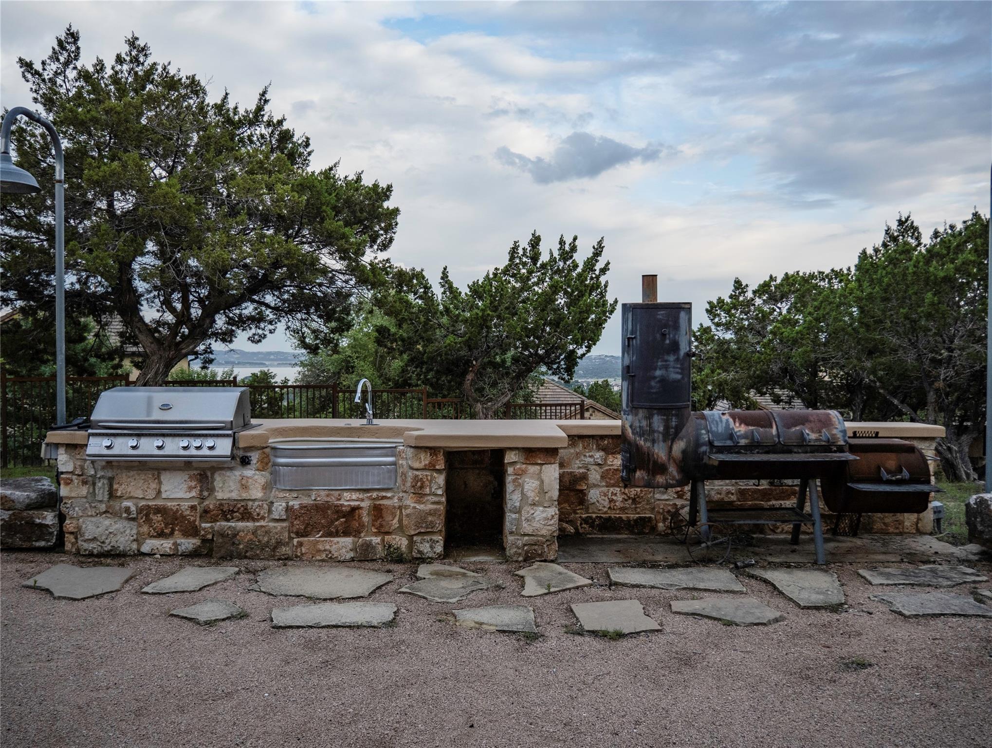 7205 Celebration Ct, Jonestown, TX 78645