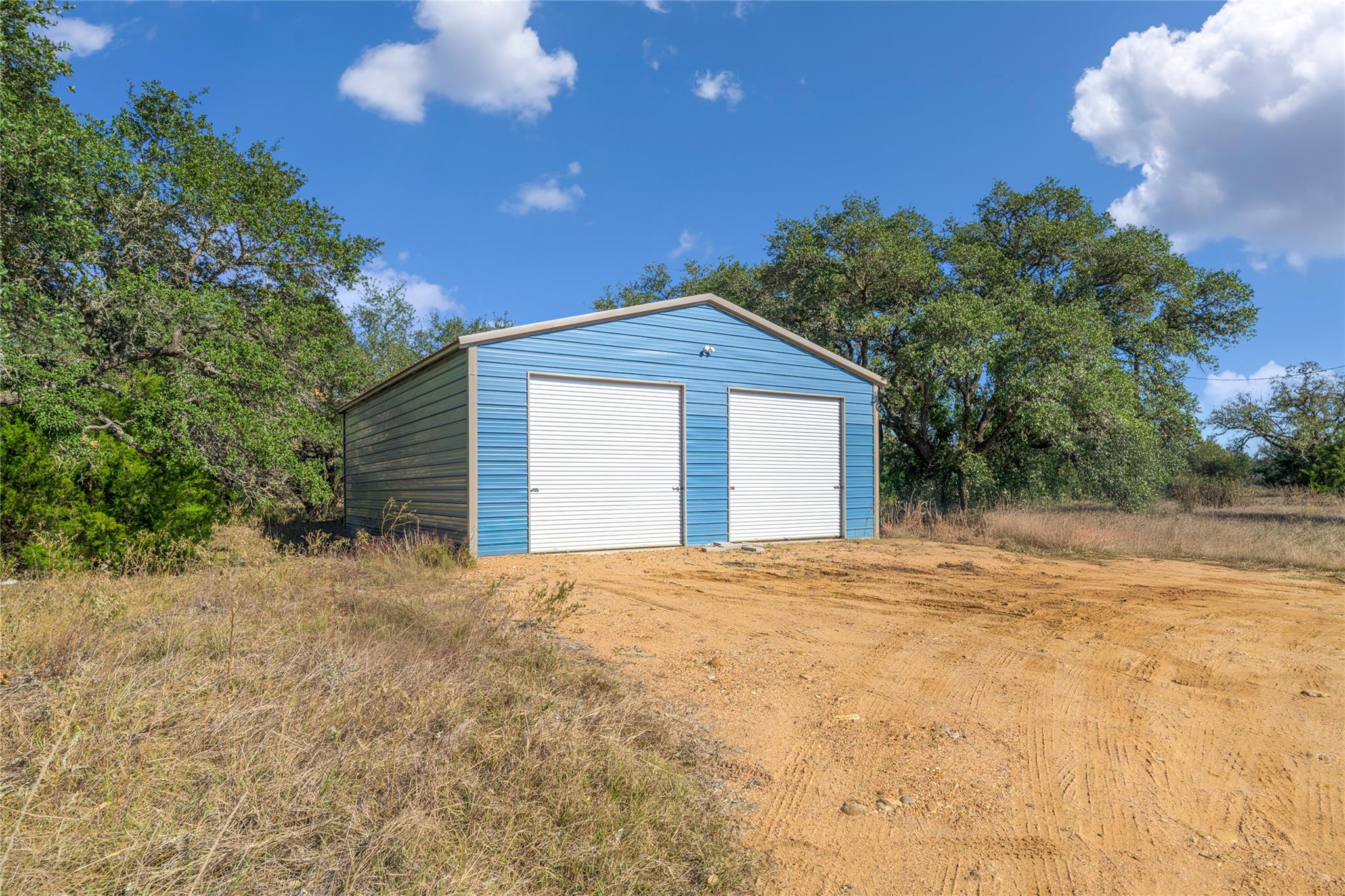 7600 Race Track Rd, La Grange, TX 78945