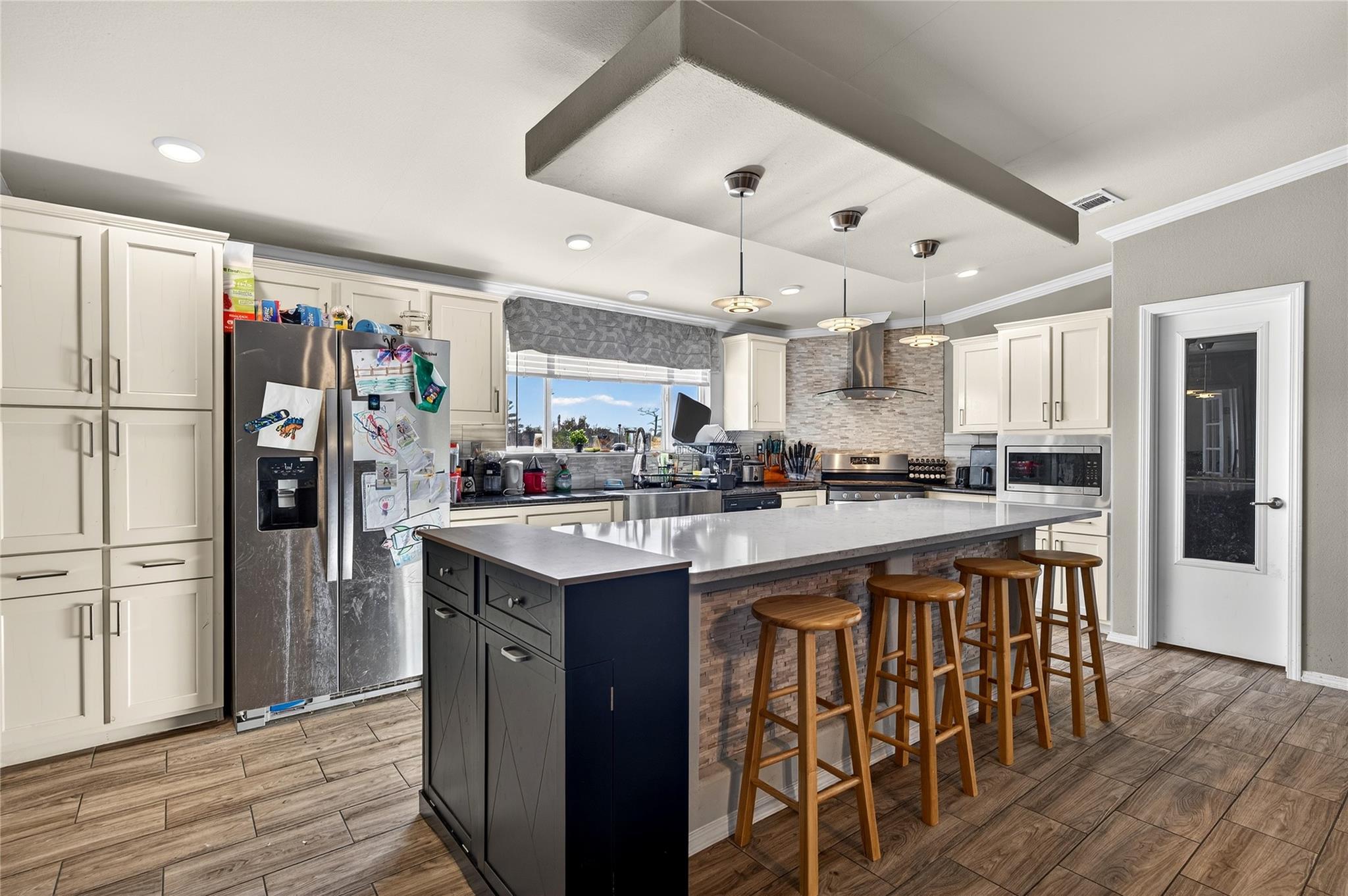 7600 Race Track Rd, La Grange, TX 78945