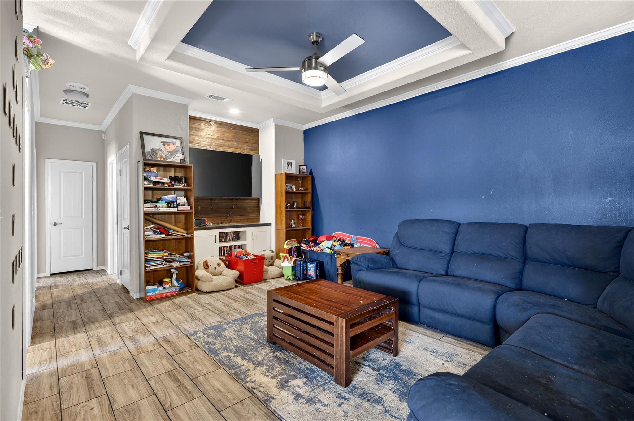 7600 Race Track Rd, La Grange, TX 78945