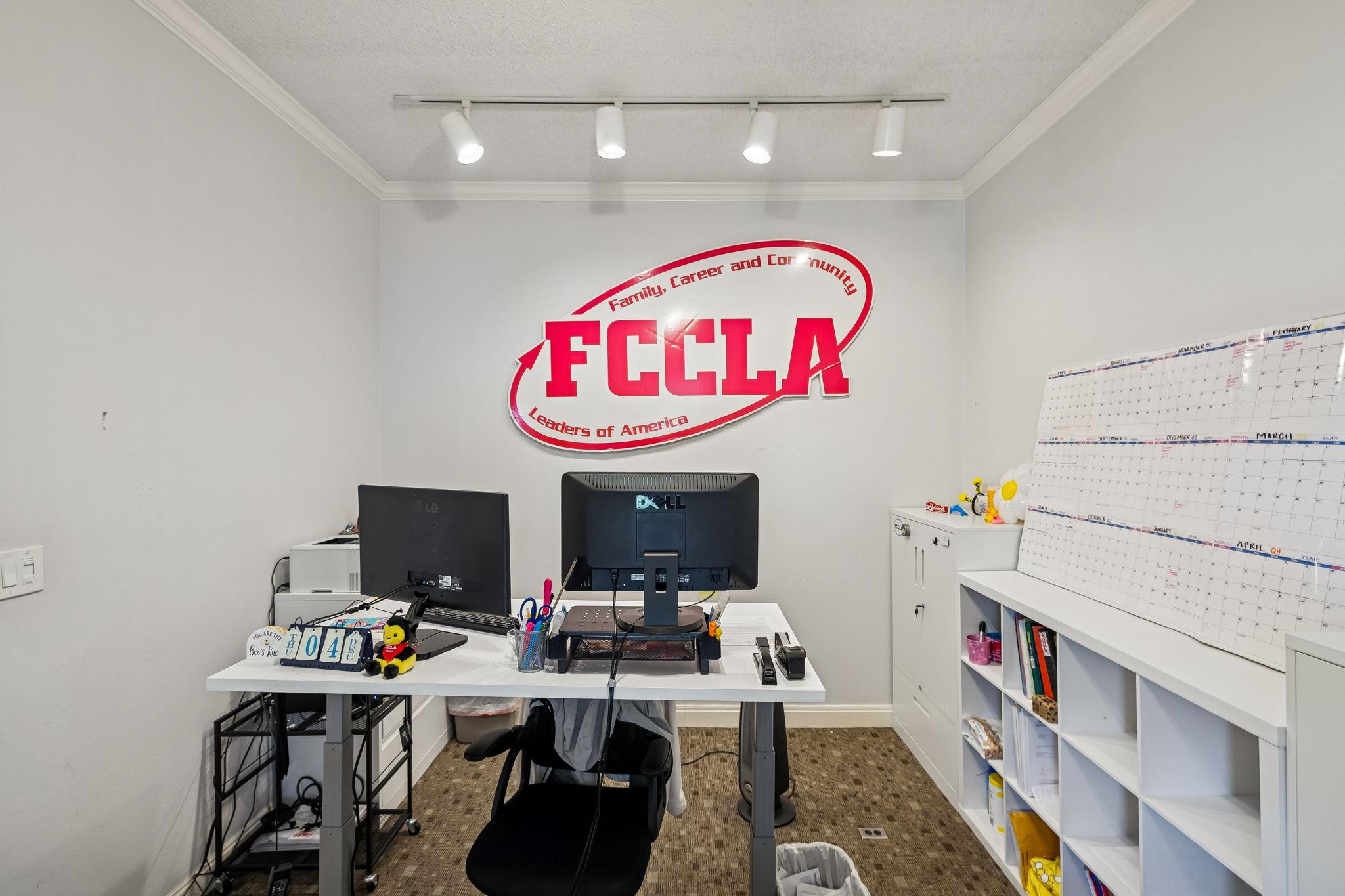 1107 W 45th St W, Austin, TX 78756