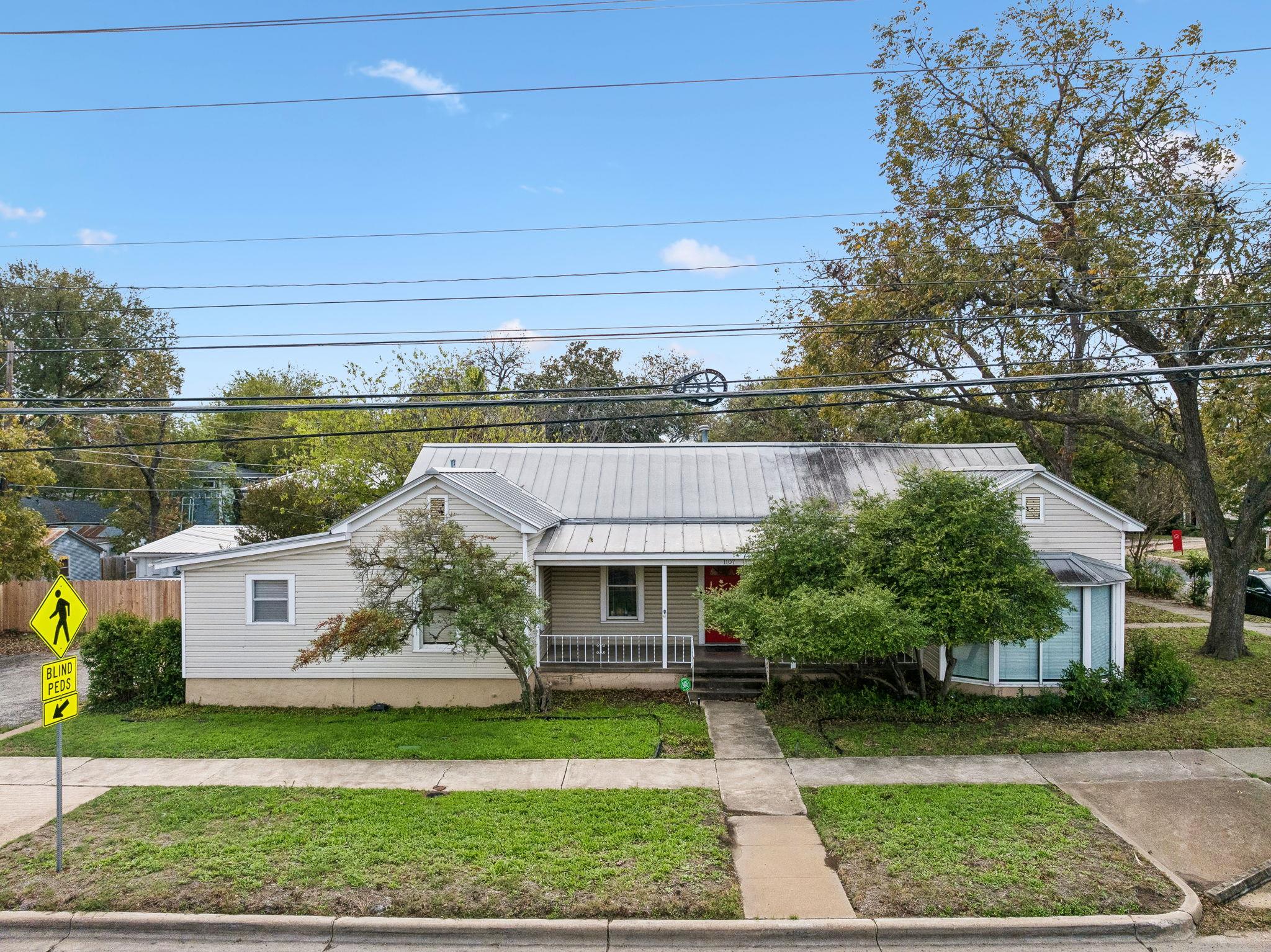 1107 W 45th St W, Austin, TX 78756