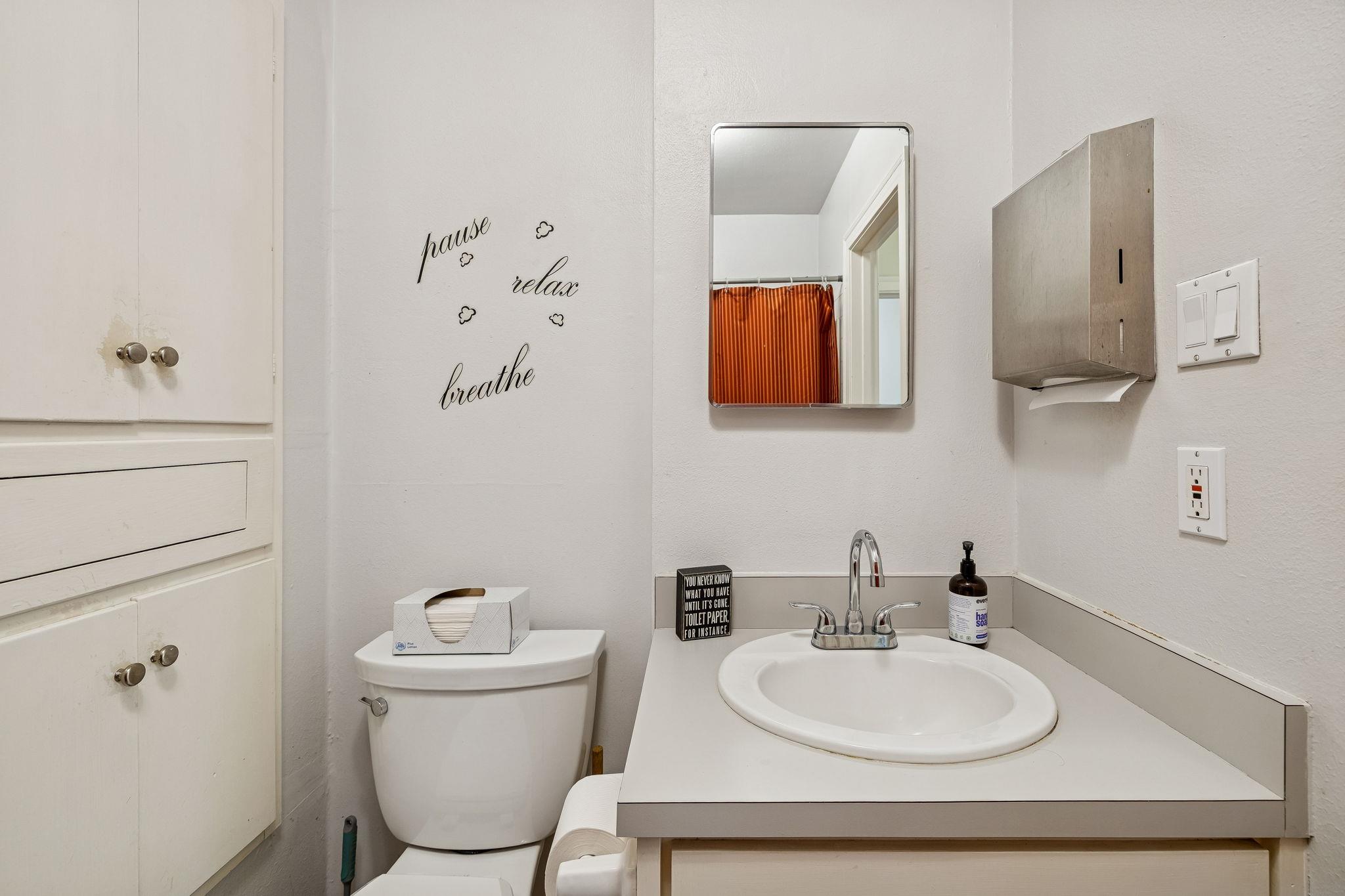 1107 W 45th St W, Austin, TX 78756