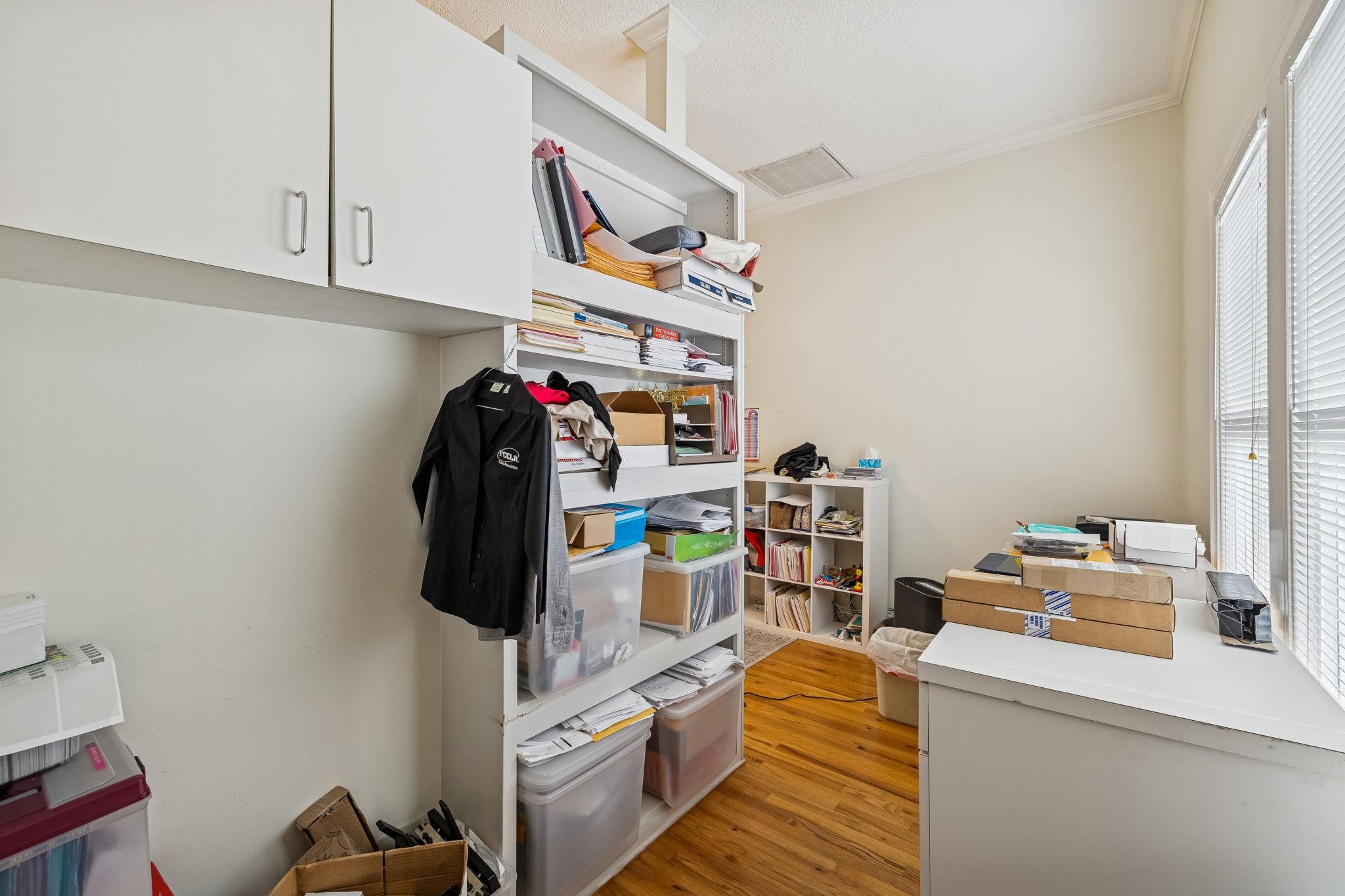 1107 W 45th St W, Austin, TX 78756