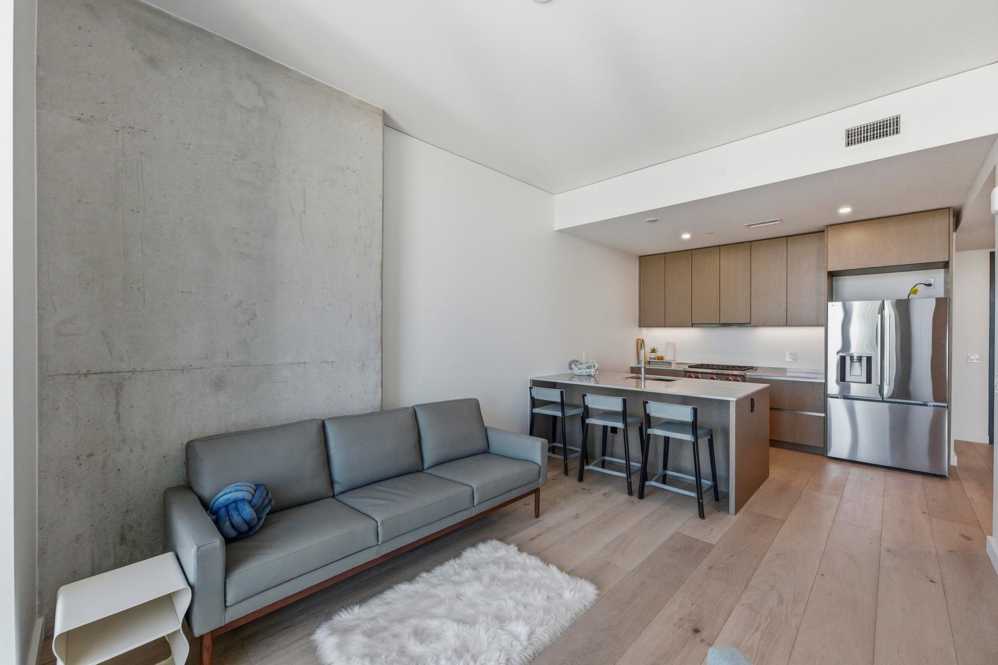 610 Davis St # 2710, Austin, TX 78701