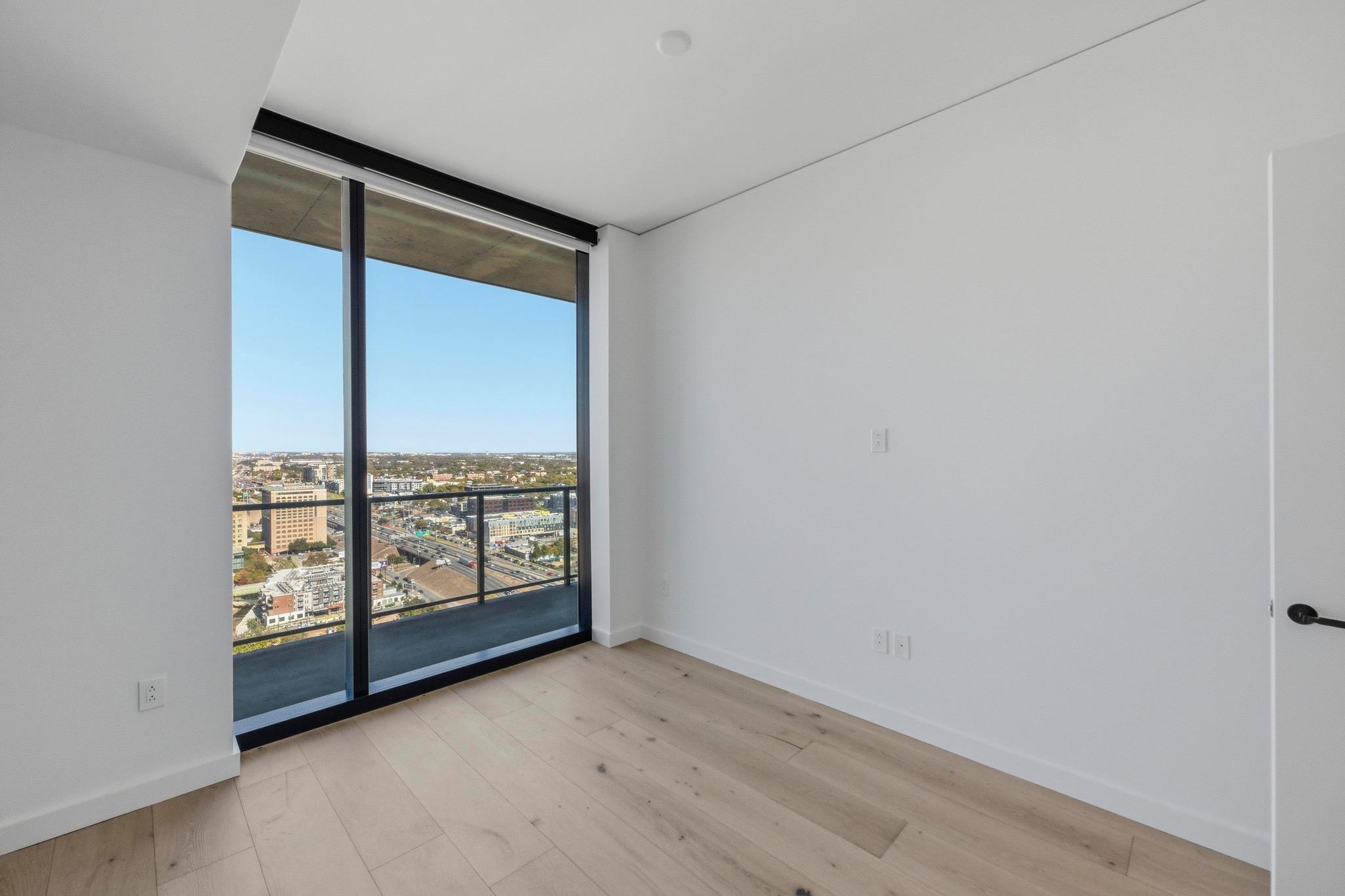 610 Davis St # 2710, Austin, TX 78701