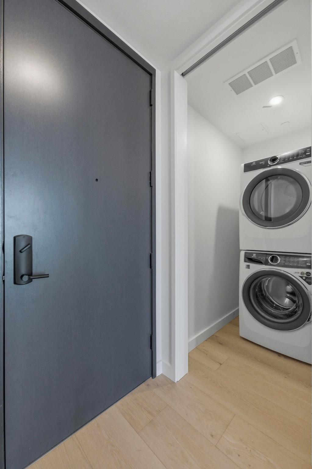 610 Davis St # 2710, Austin, TX 78701