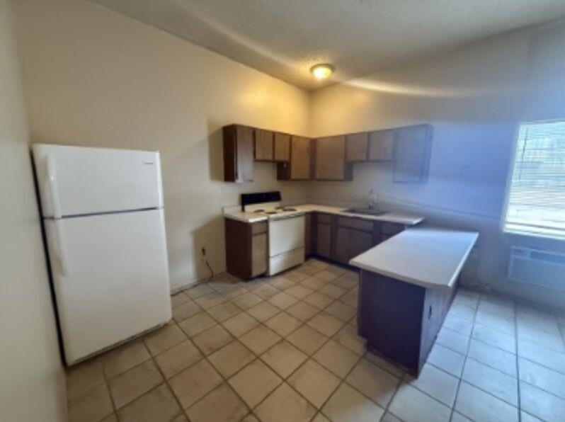 1410 Marlton St # 6, San Marcos, TX 78666