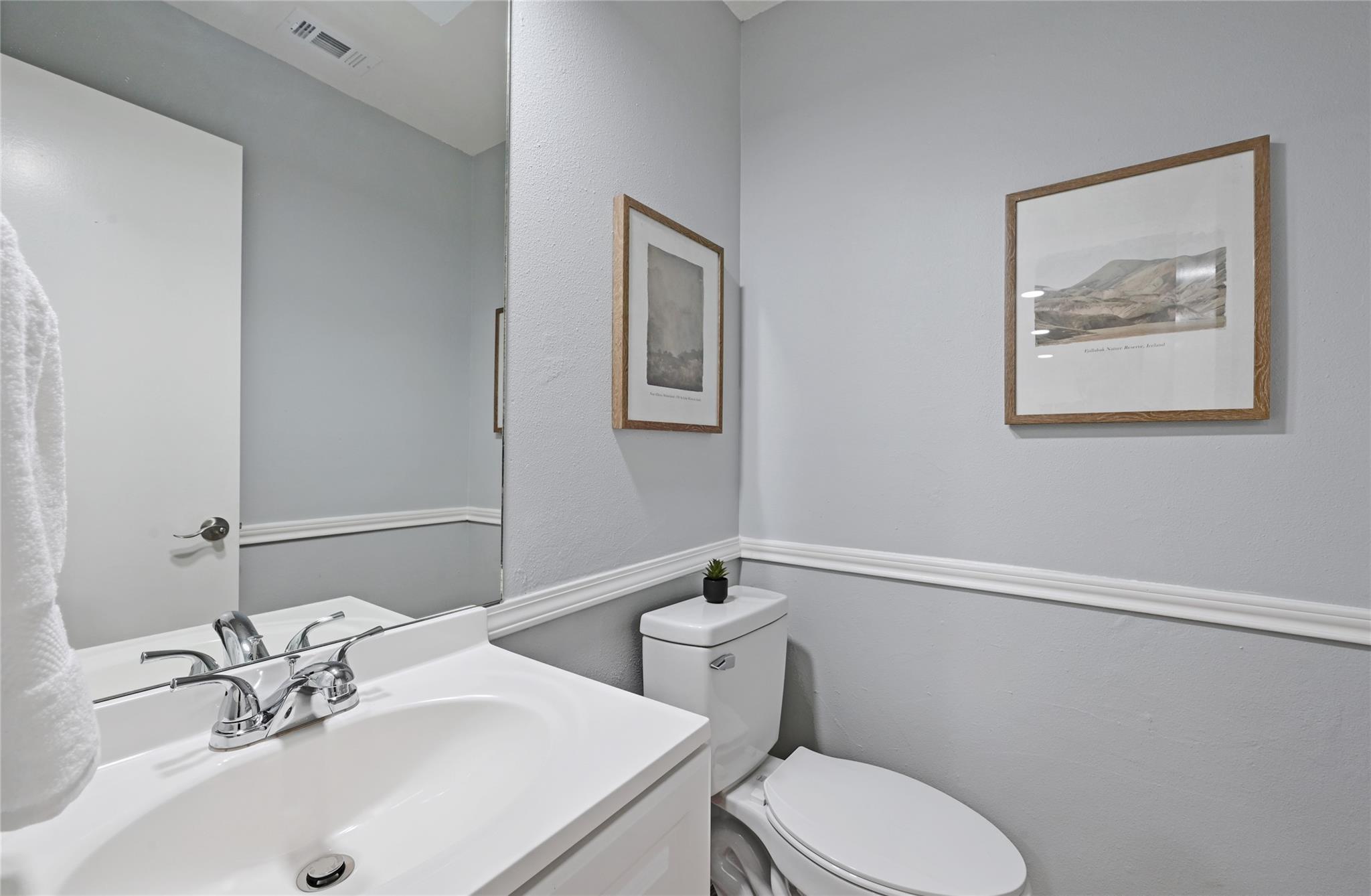 512 Eberhart Ln # 303, Austin, TX 78745