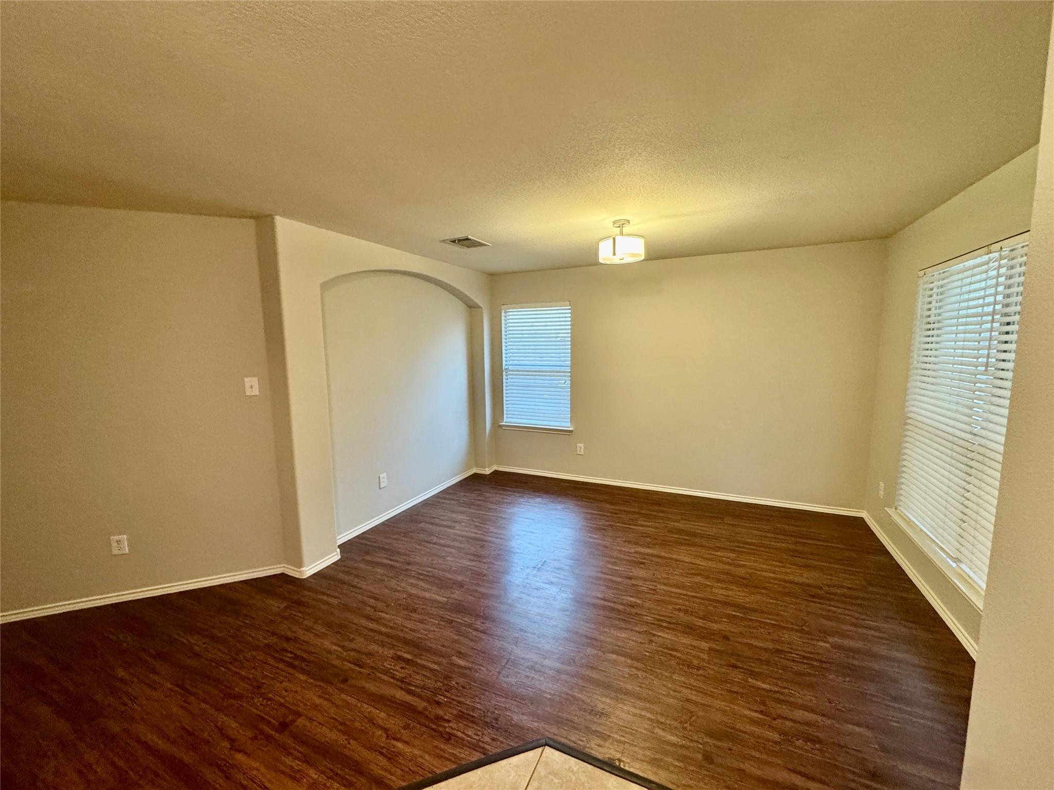 205 Bluebonnet Trl, Leander, TX 78641