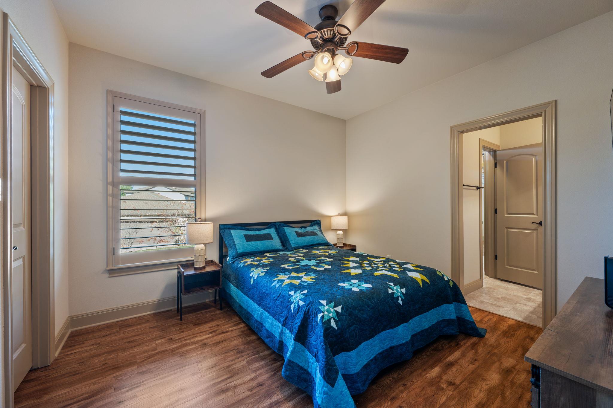 204 Overlook Ct, Georgetown, TX 78628