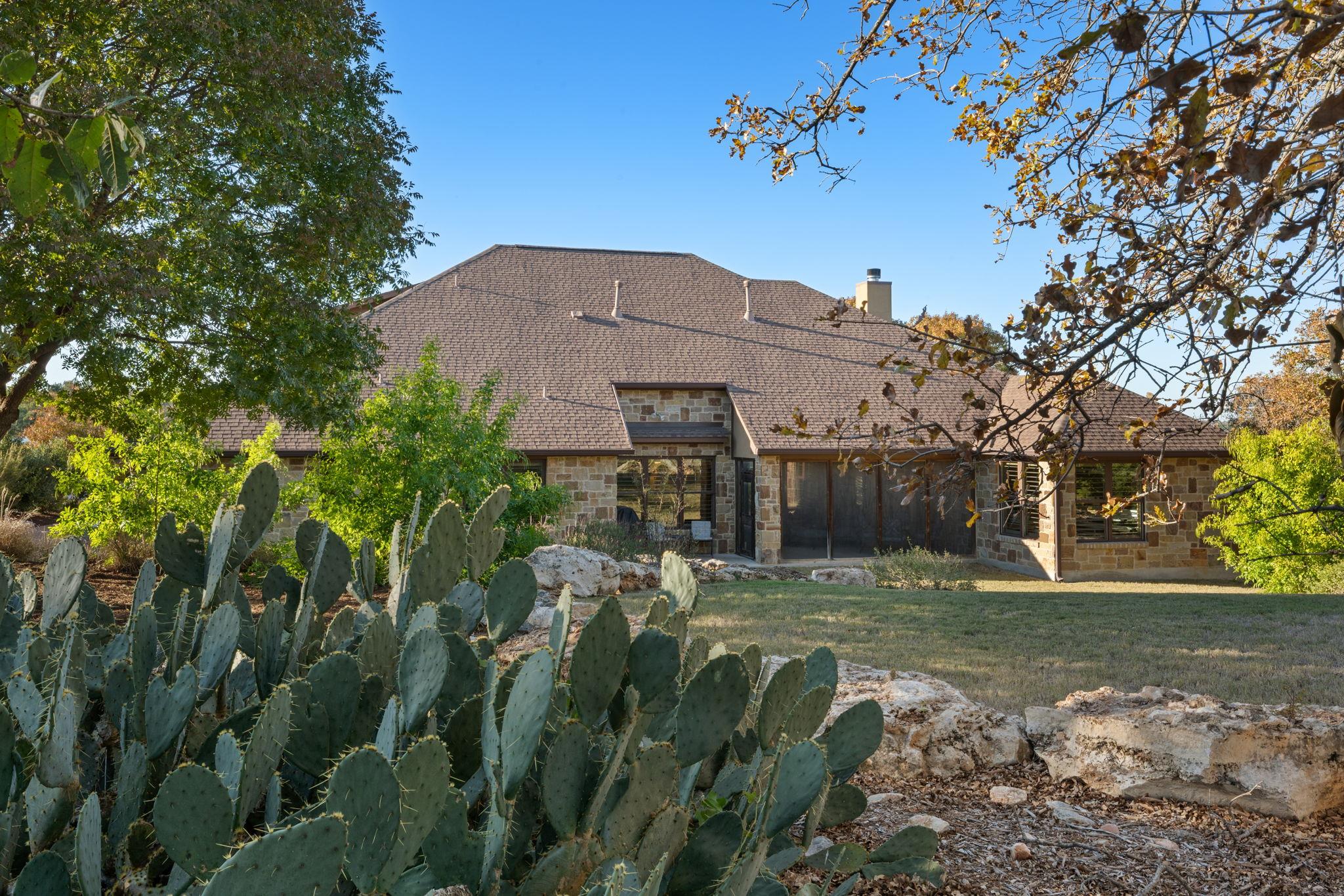 204 Overlook Ct, Georgetown, TX 78628