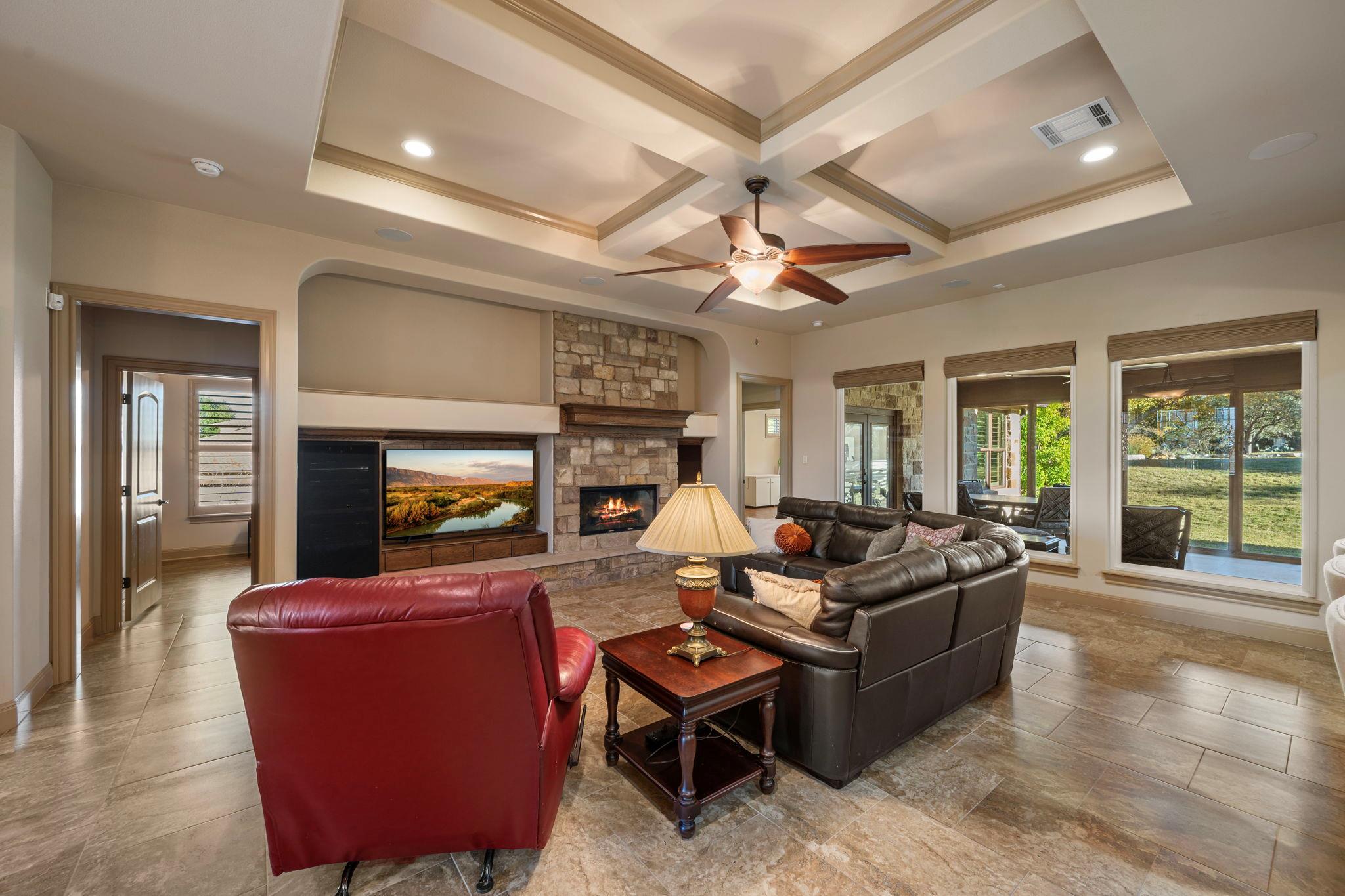 204 Overlook Ct, Georgetown, TX 78628