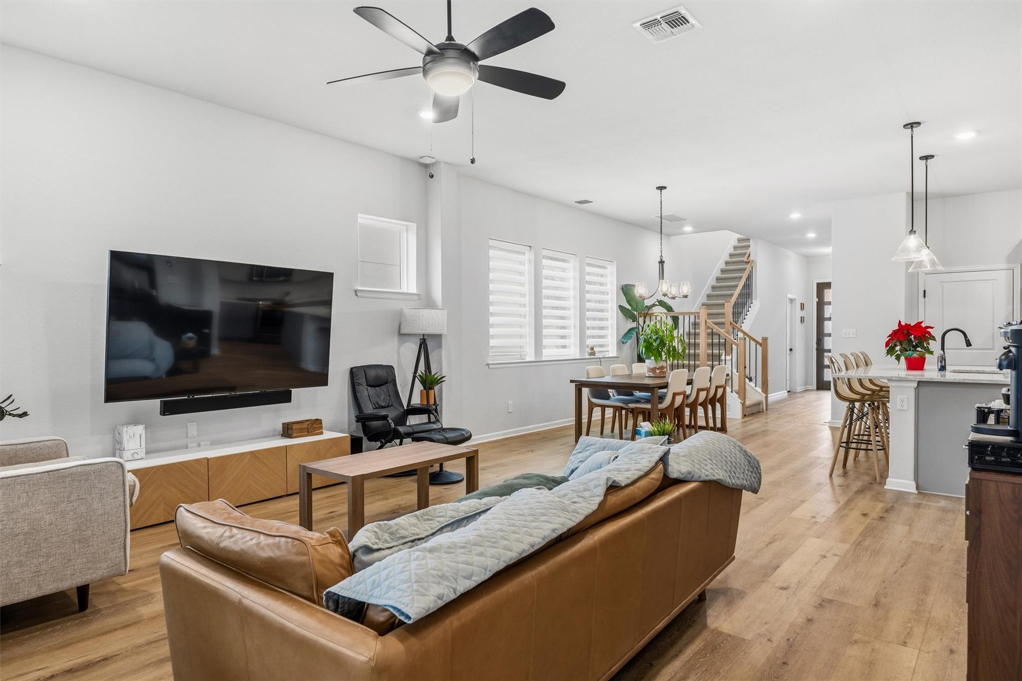 120 Monterey Oak Trl, Georgetown, TX 78628