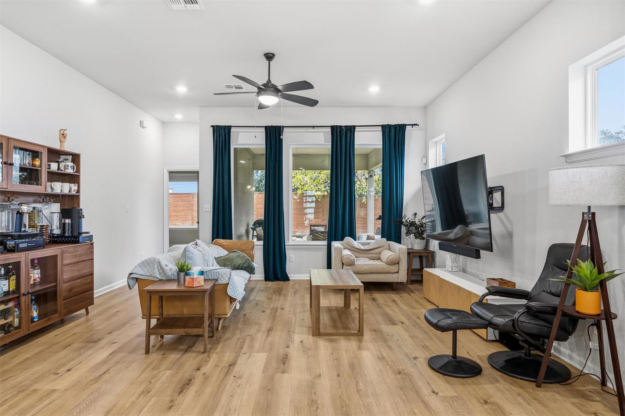 120 Monterey Oak Trl, Georgetown, TX 78628