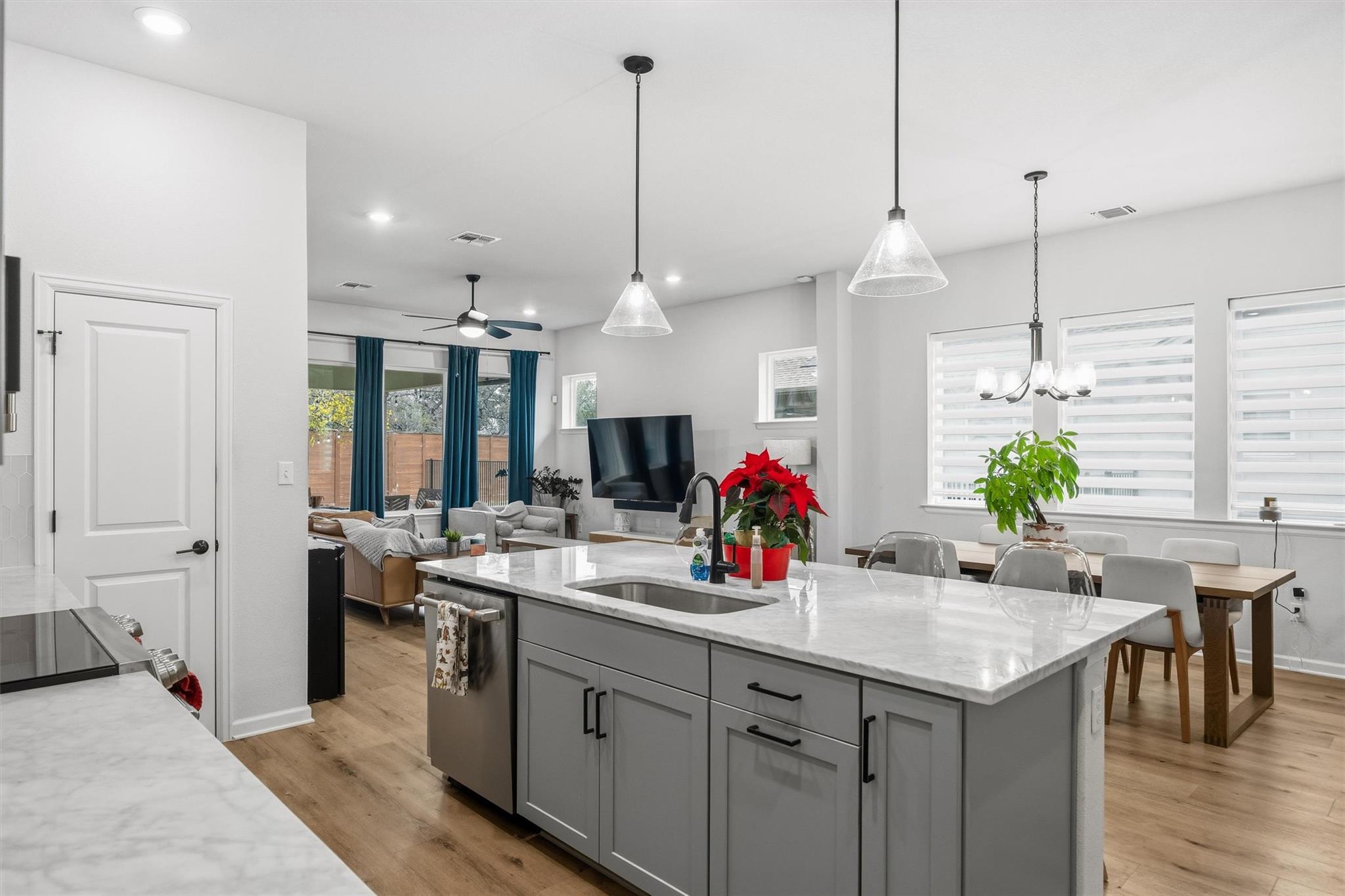 120 Monterey Oak Trl, Georgetown, TX 78628