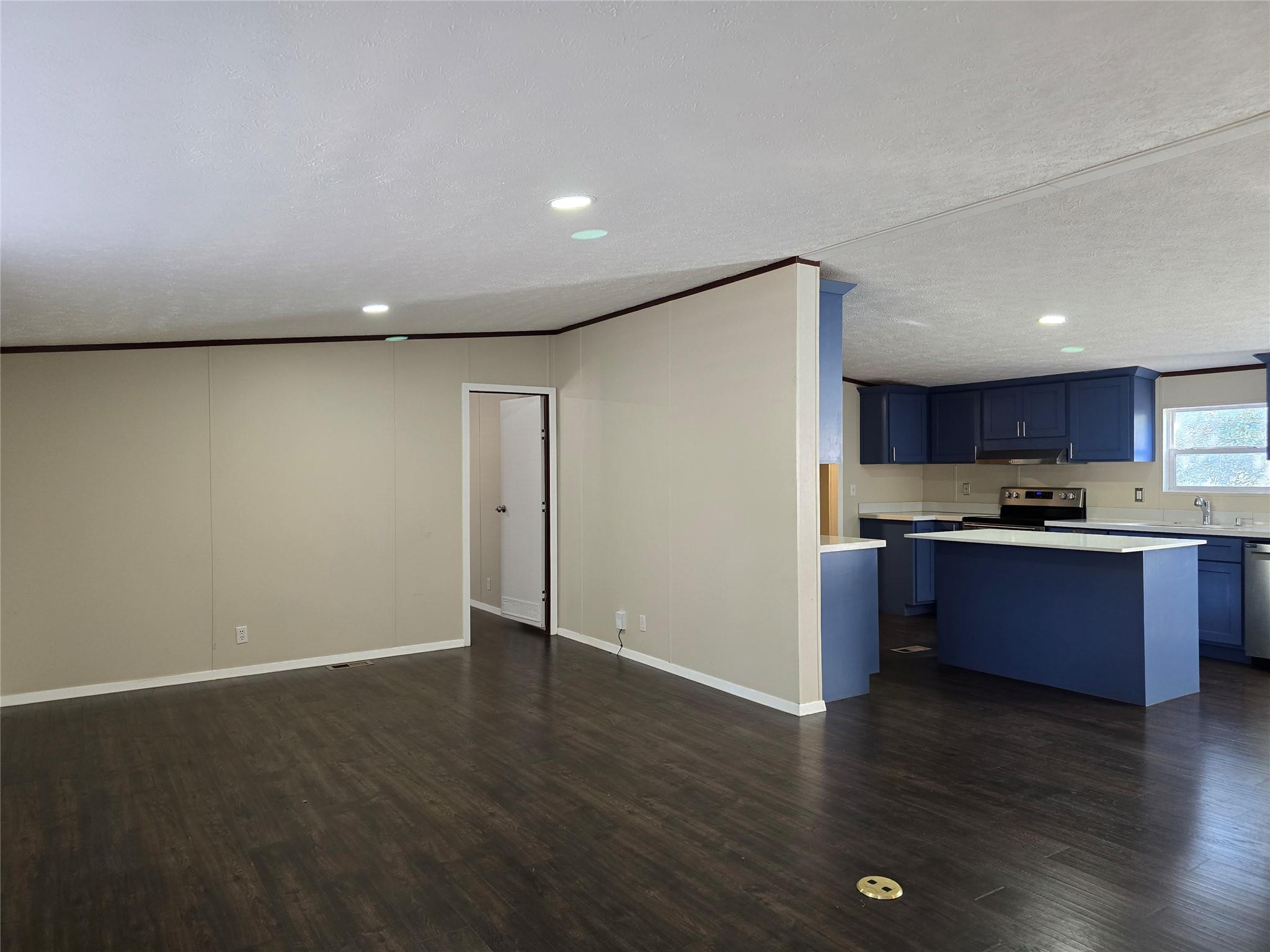 309 N Buffalo Ave, Cedar Park, TX 78613