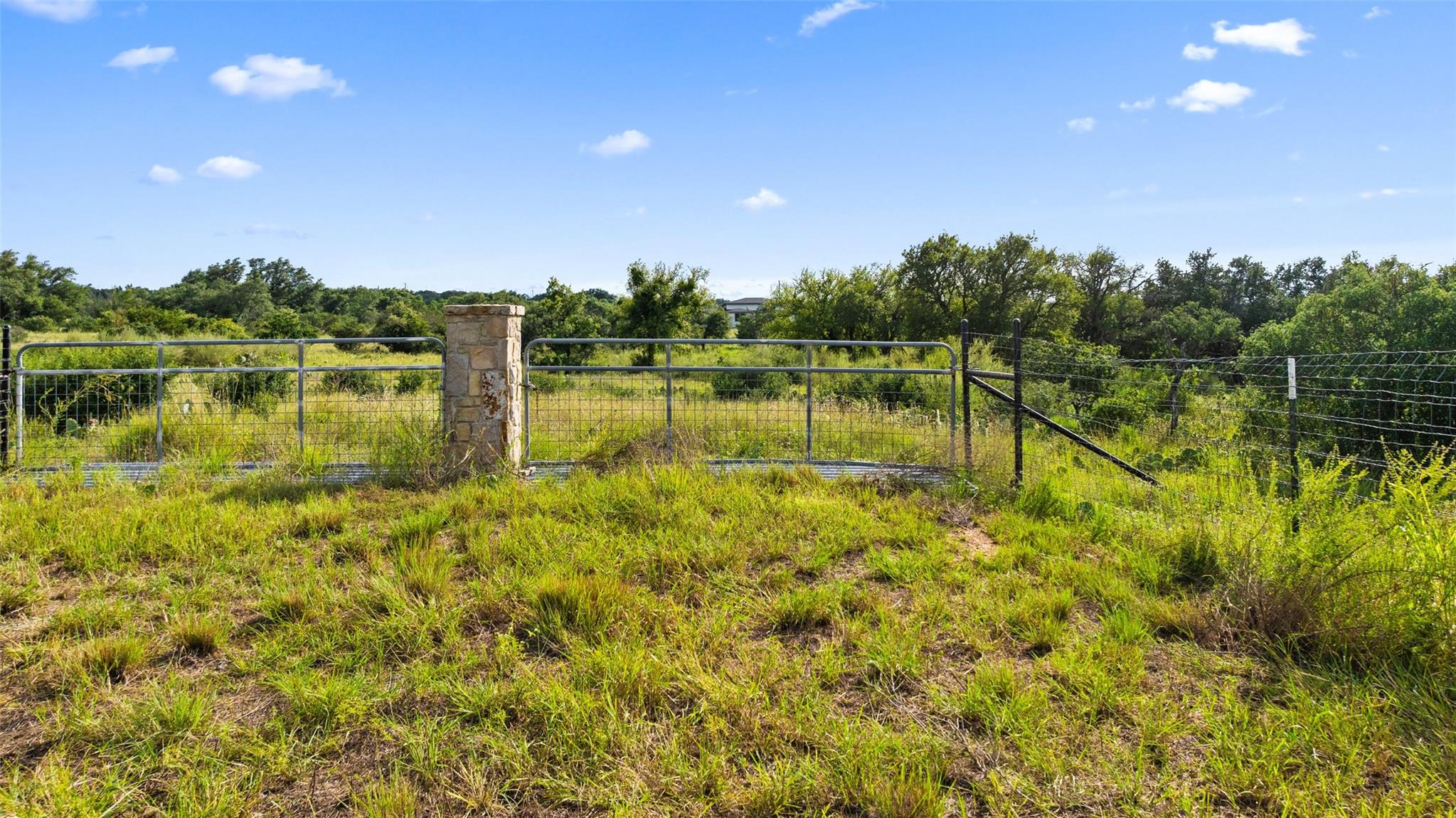 TBD W RR 962, Round Mountain, TX 78663