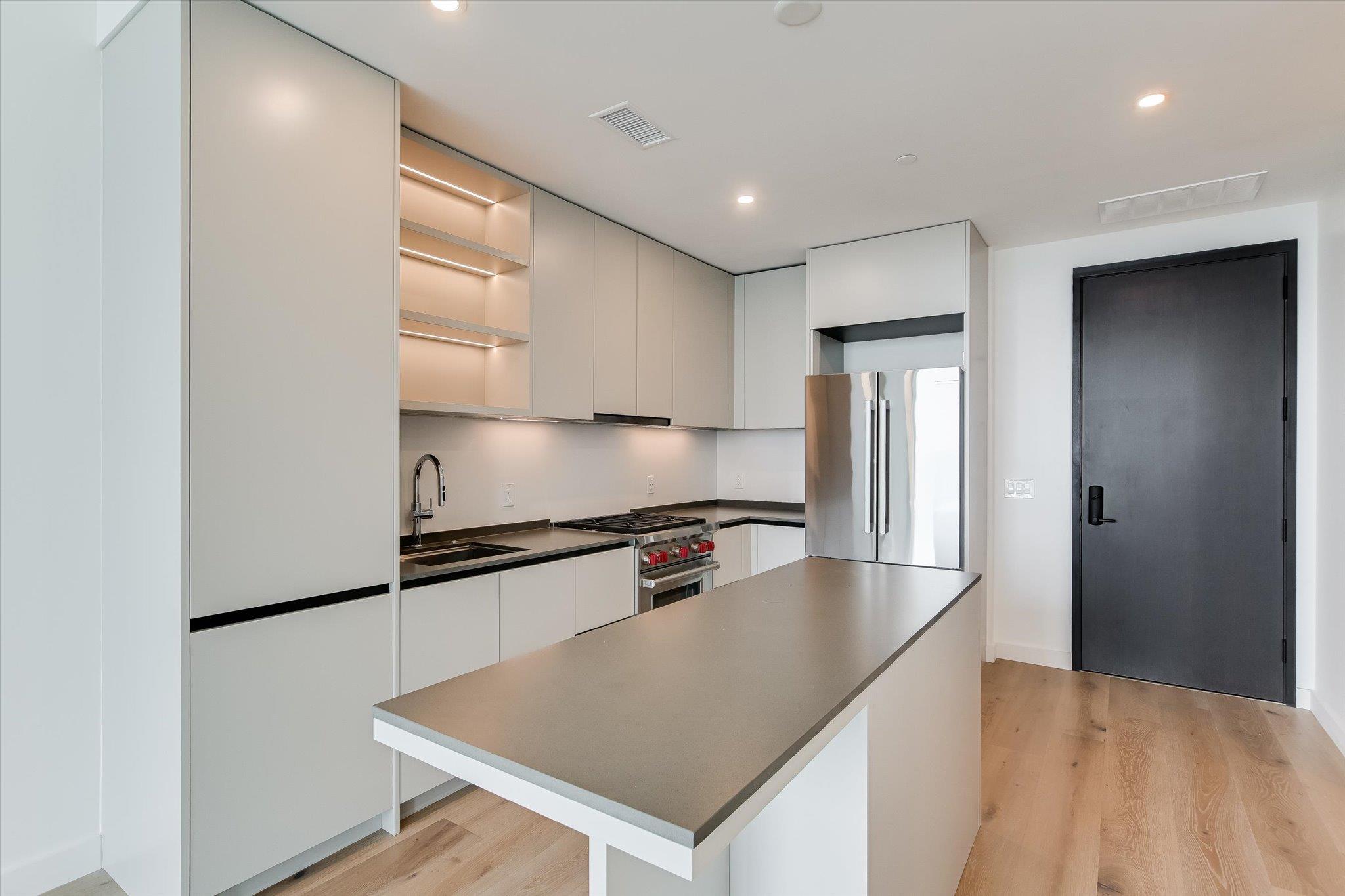 610 Davis St # 1911, Austin, TX 78701