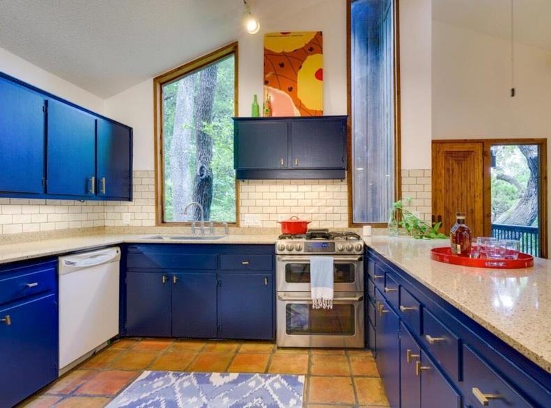 3 Hull Cir, Austin, TX 78746