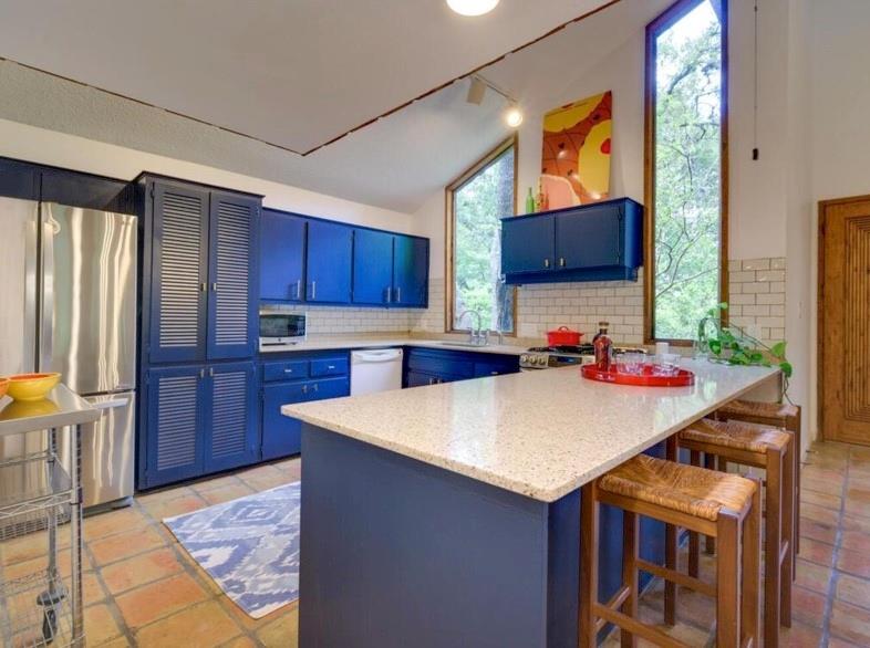 3 Hull Cir, Austin, TX 78746