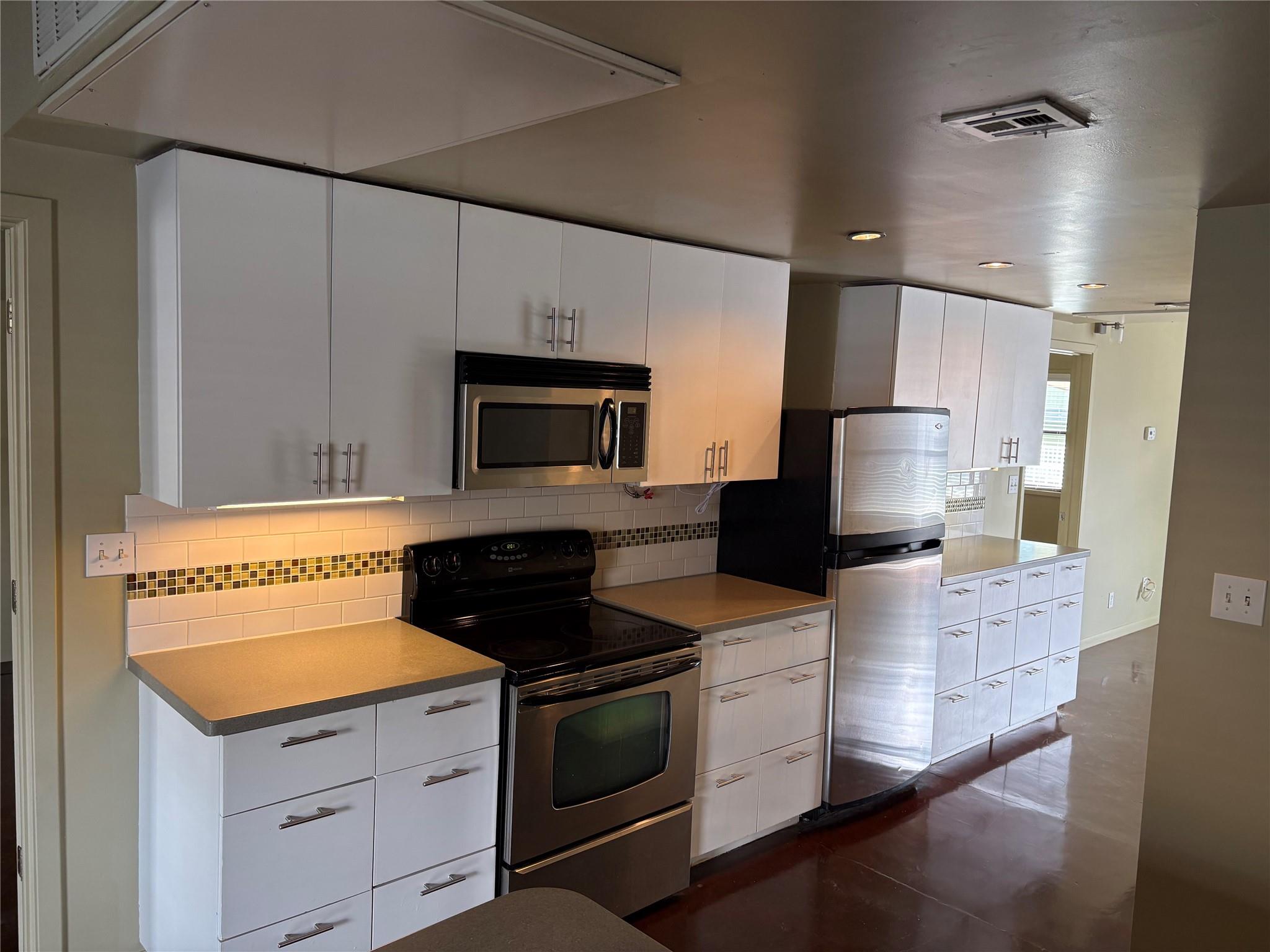 2408 Leon St # 206, Austin, TX 78705