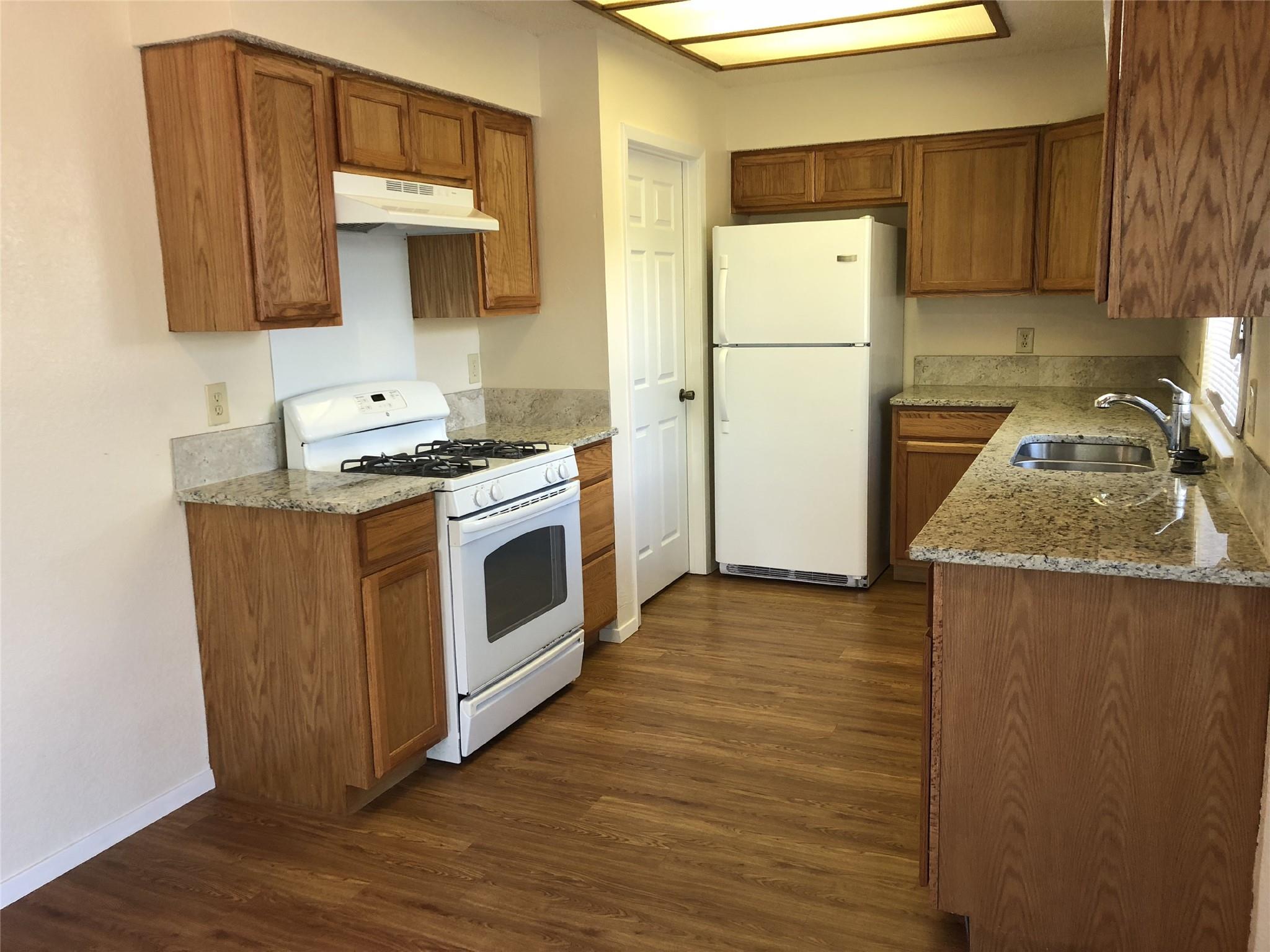 8300 Bradford Edward Cv # B, Austin, TX 78759