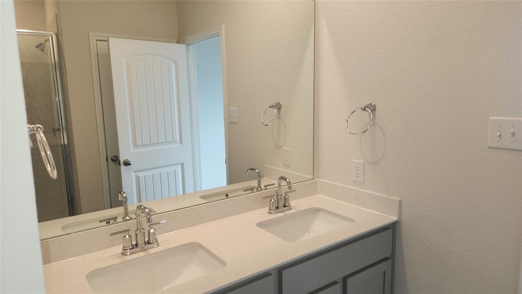 195 Greenbelt Reservoir Pass, Kyle, TX 78640