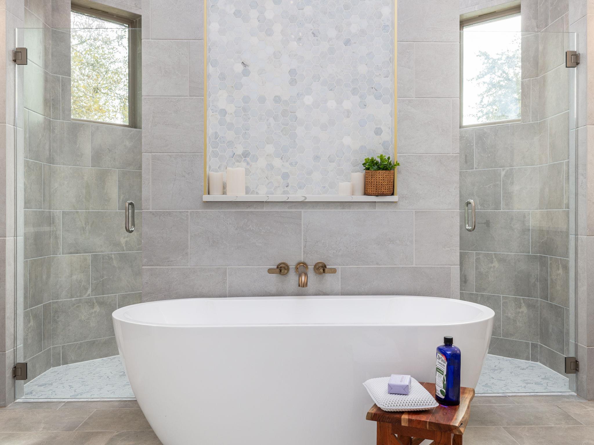 901 Clark Cv, Buda, TX 78610