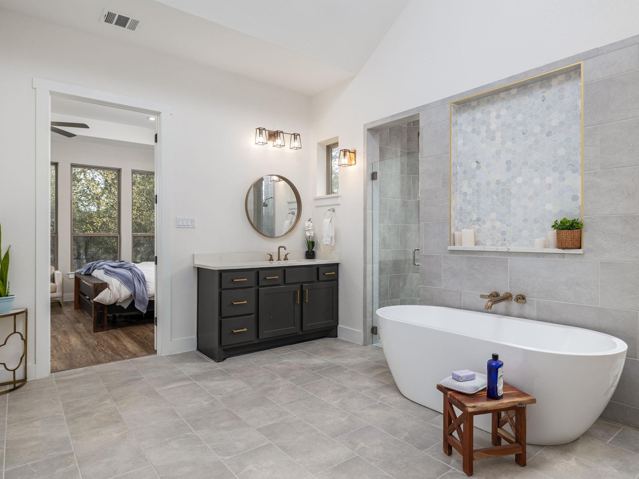 901 Clark Cv, Buda, TX 78610