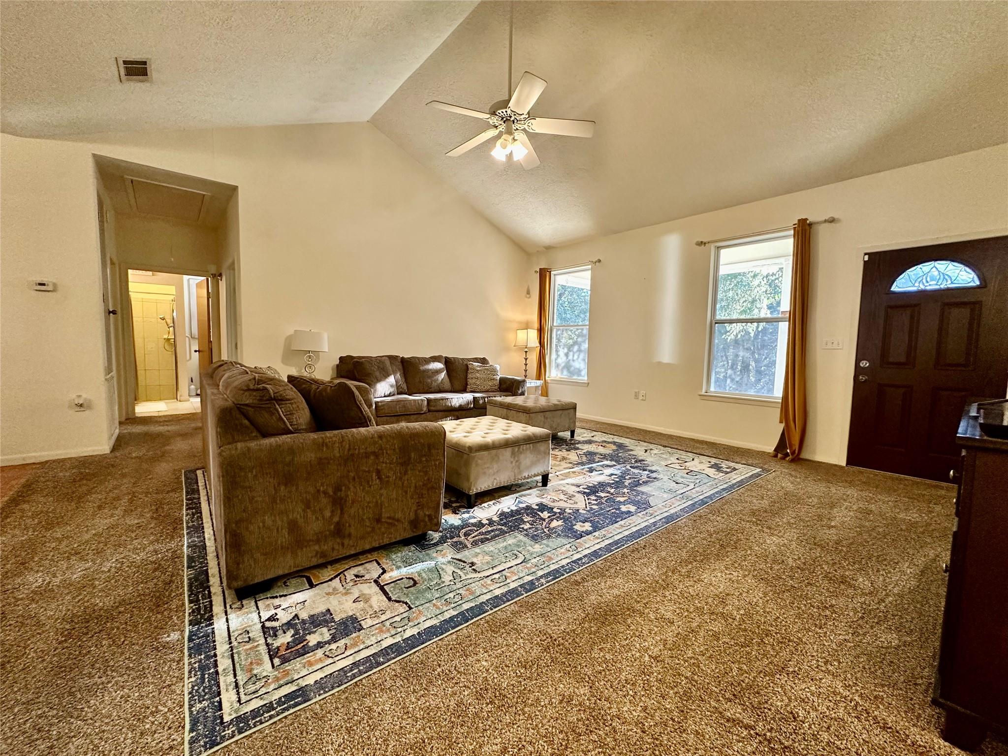 581 Highway 95 Highway S, Elgin, TX 78621