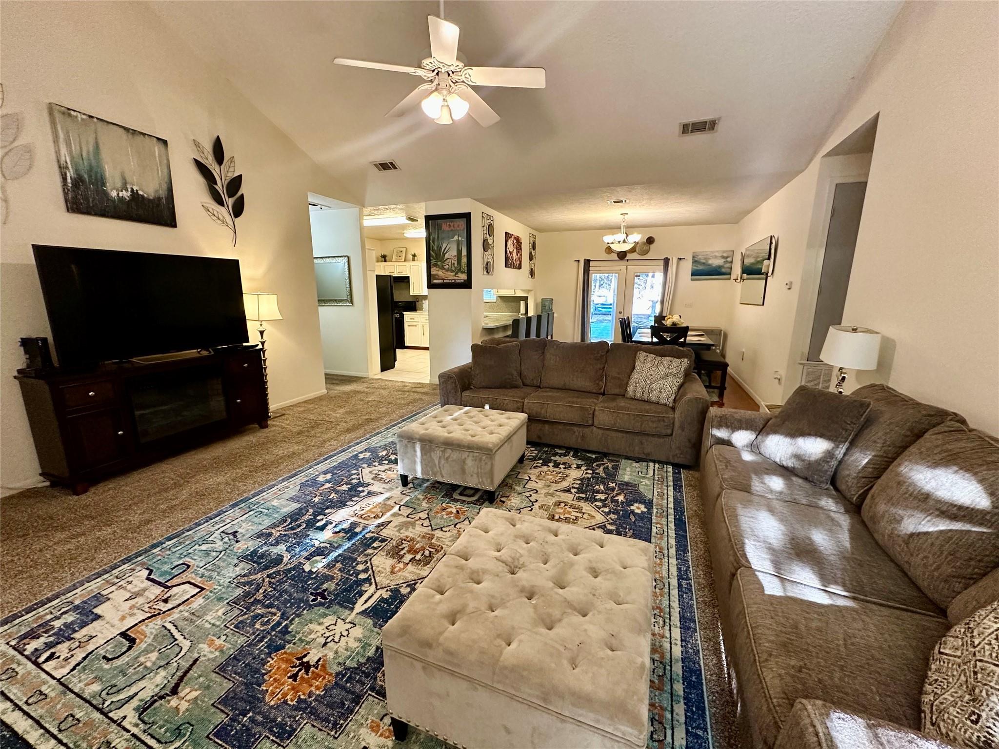 581 Highway 95 Highway S, Elgin, TX 78621