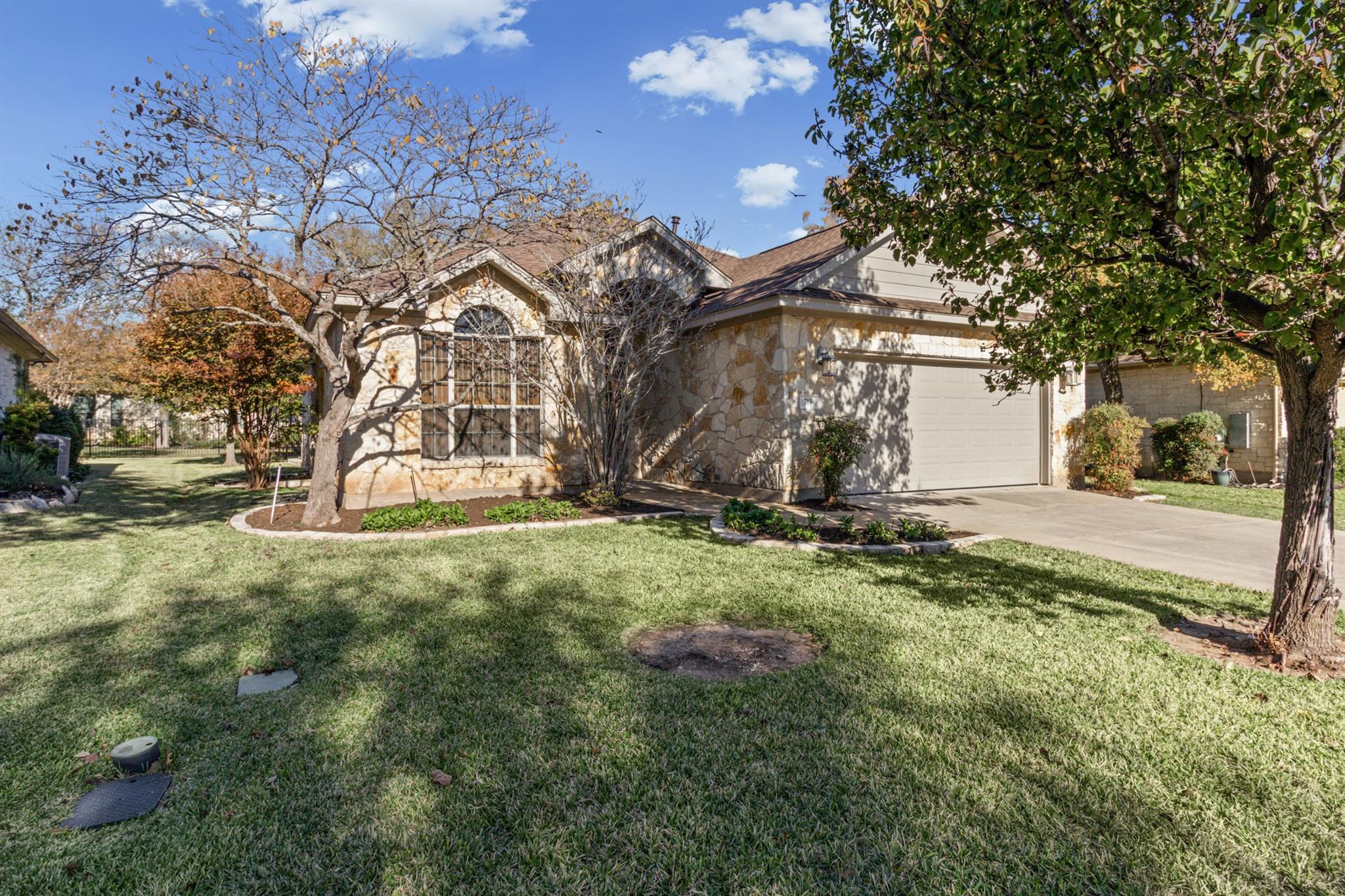 715 Enchanted Rock Trl, Georgetown, TX 78633