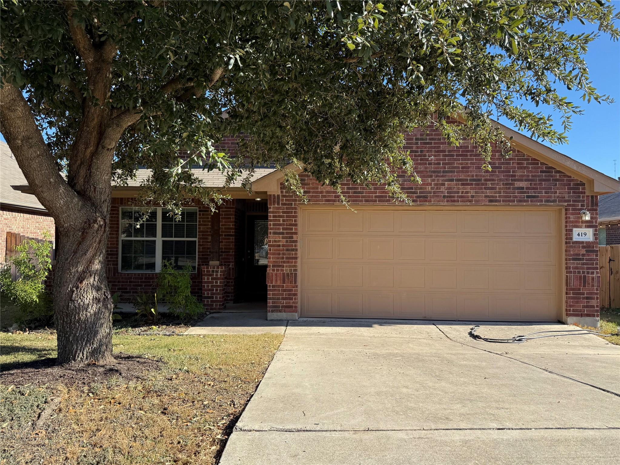 419 Strawberry Blonde Dr, Buda, TX 78610