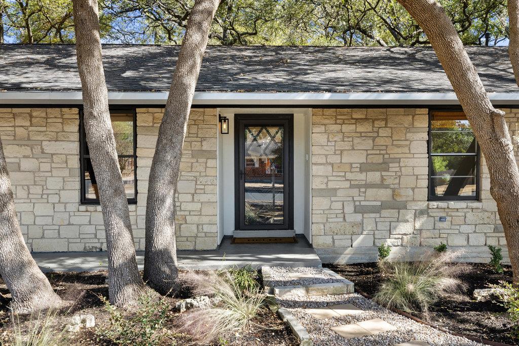 2008 Matthews Ln, Austin, TX 78745