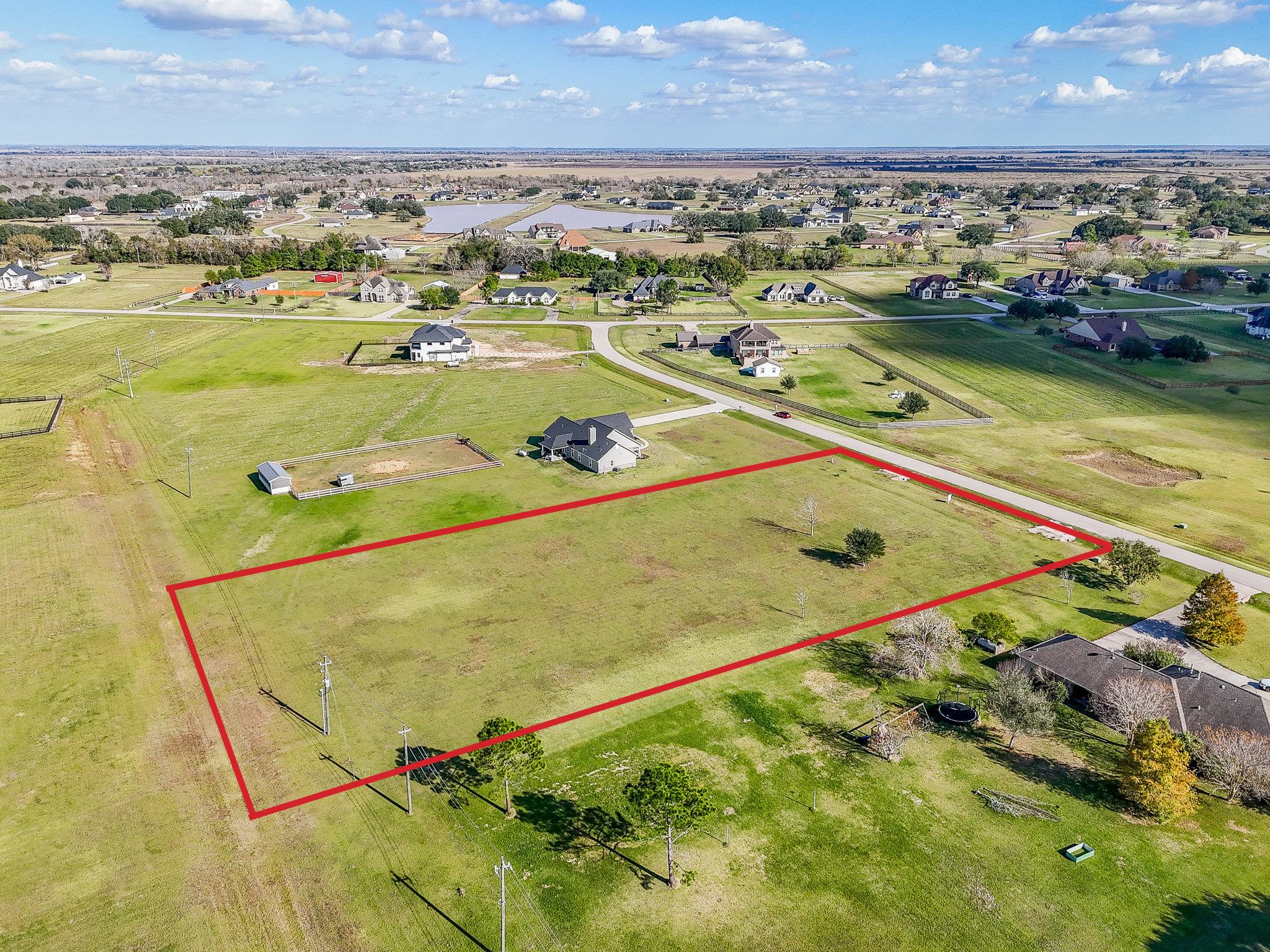 702 Comanche Trail Dr, Rosharon, TX 77583