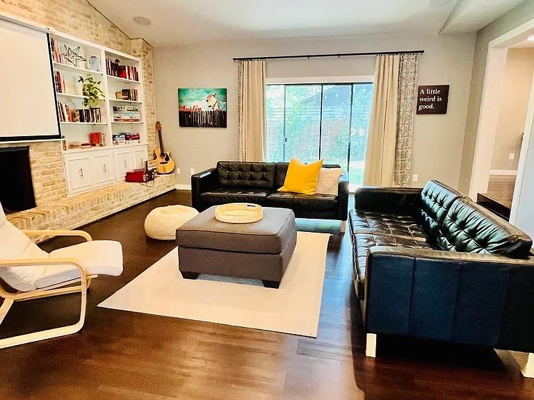 2305 Comburg Castle Way, Austin, TX 78748