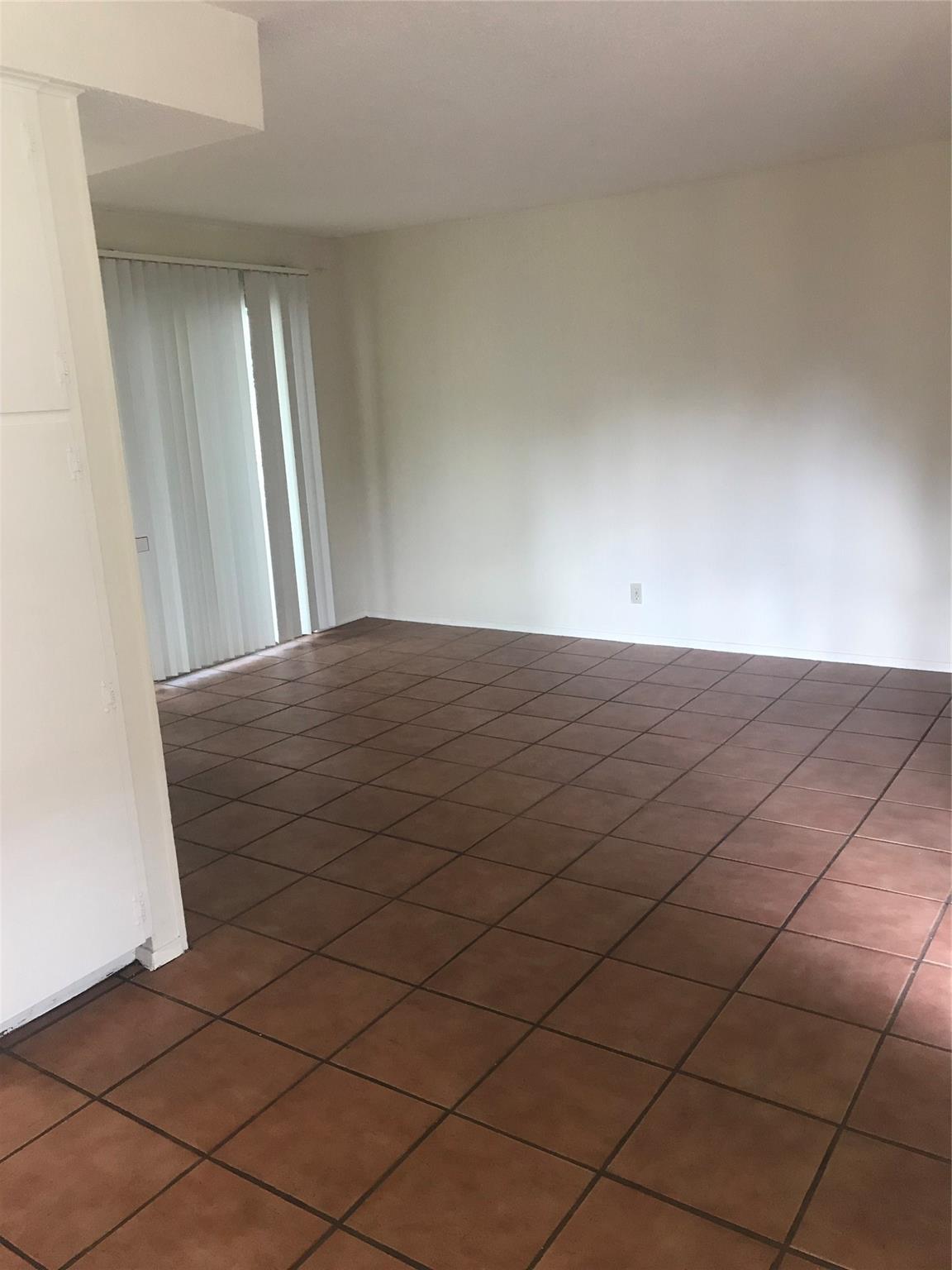 2610 Salado St # 212, Austin, TX 78705