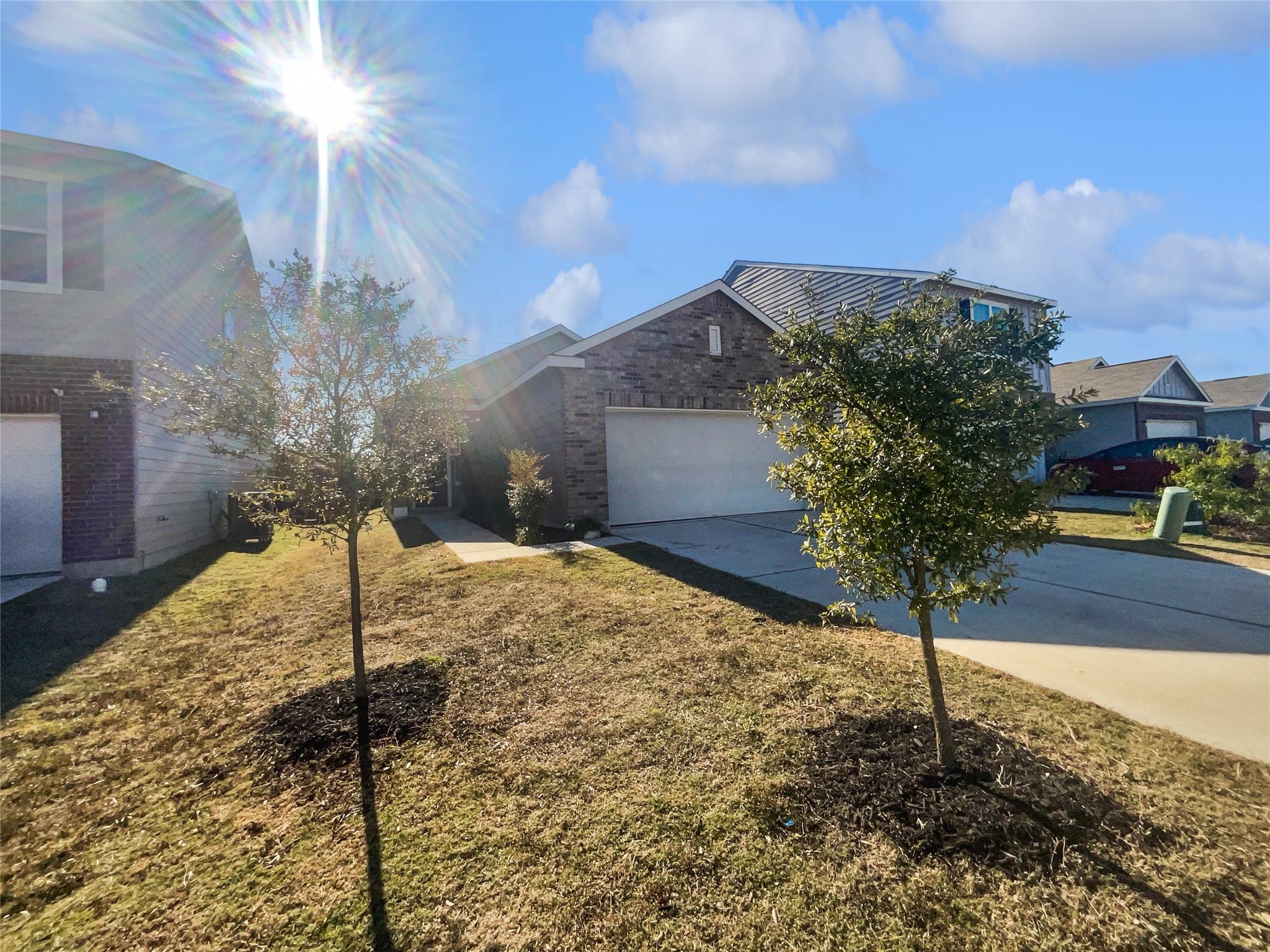 329 Wonderful Life Way, Jarrell, TX 76537