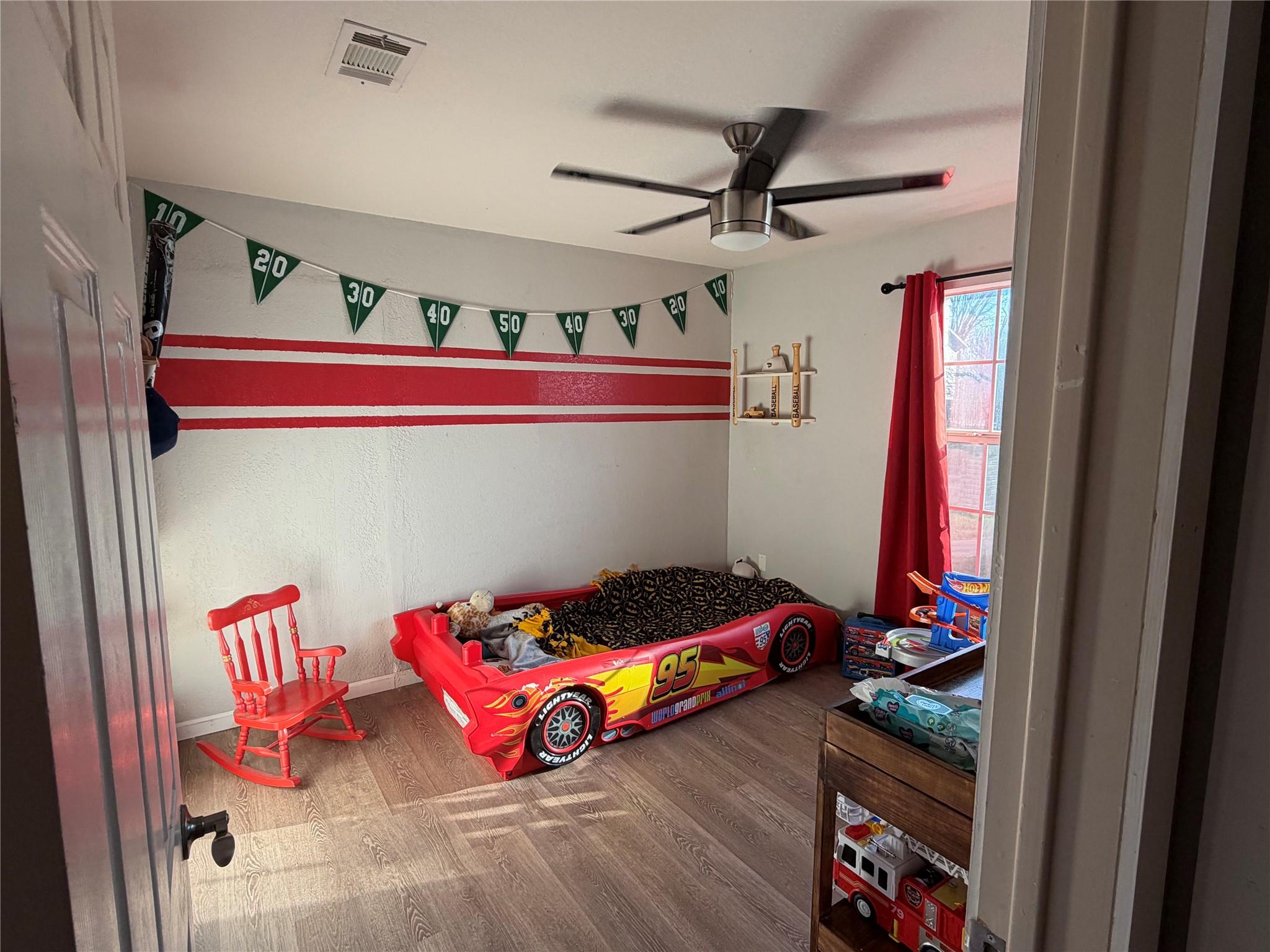 305 Maple Ln, Elgin, TX 78621